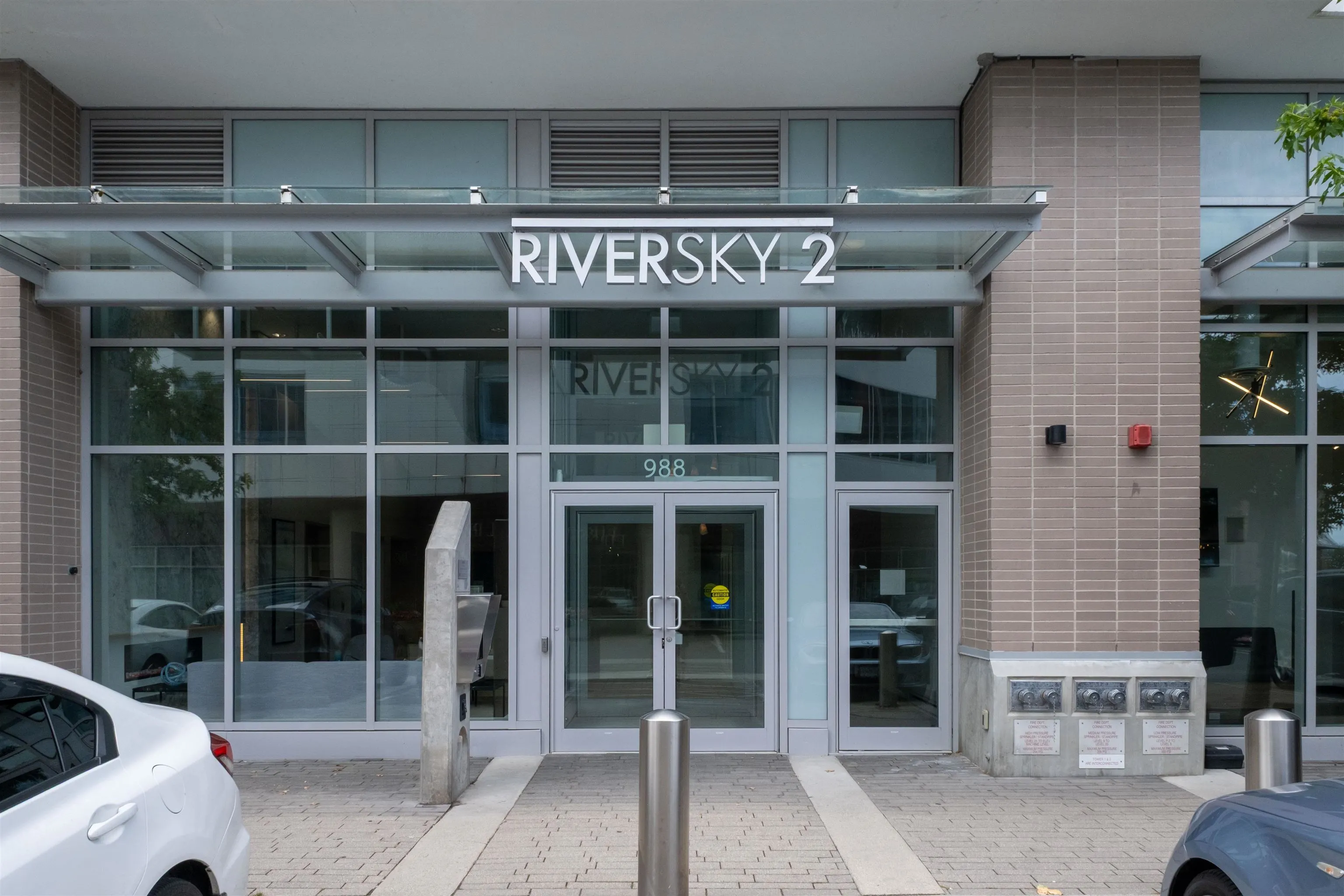 912 988 Quayside Drive