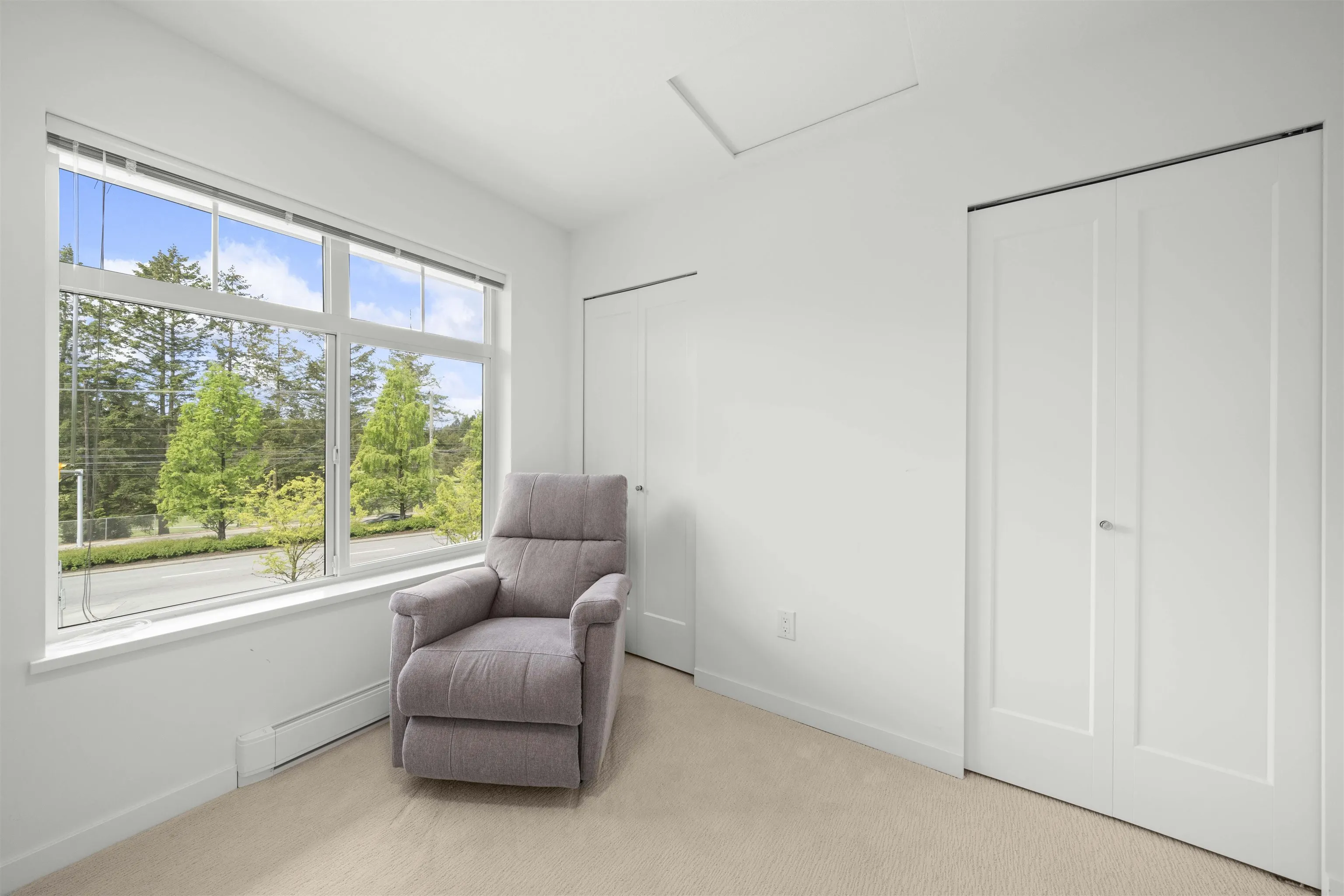 150 15235 Sitka Drive