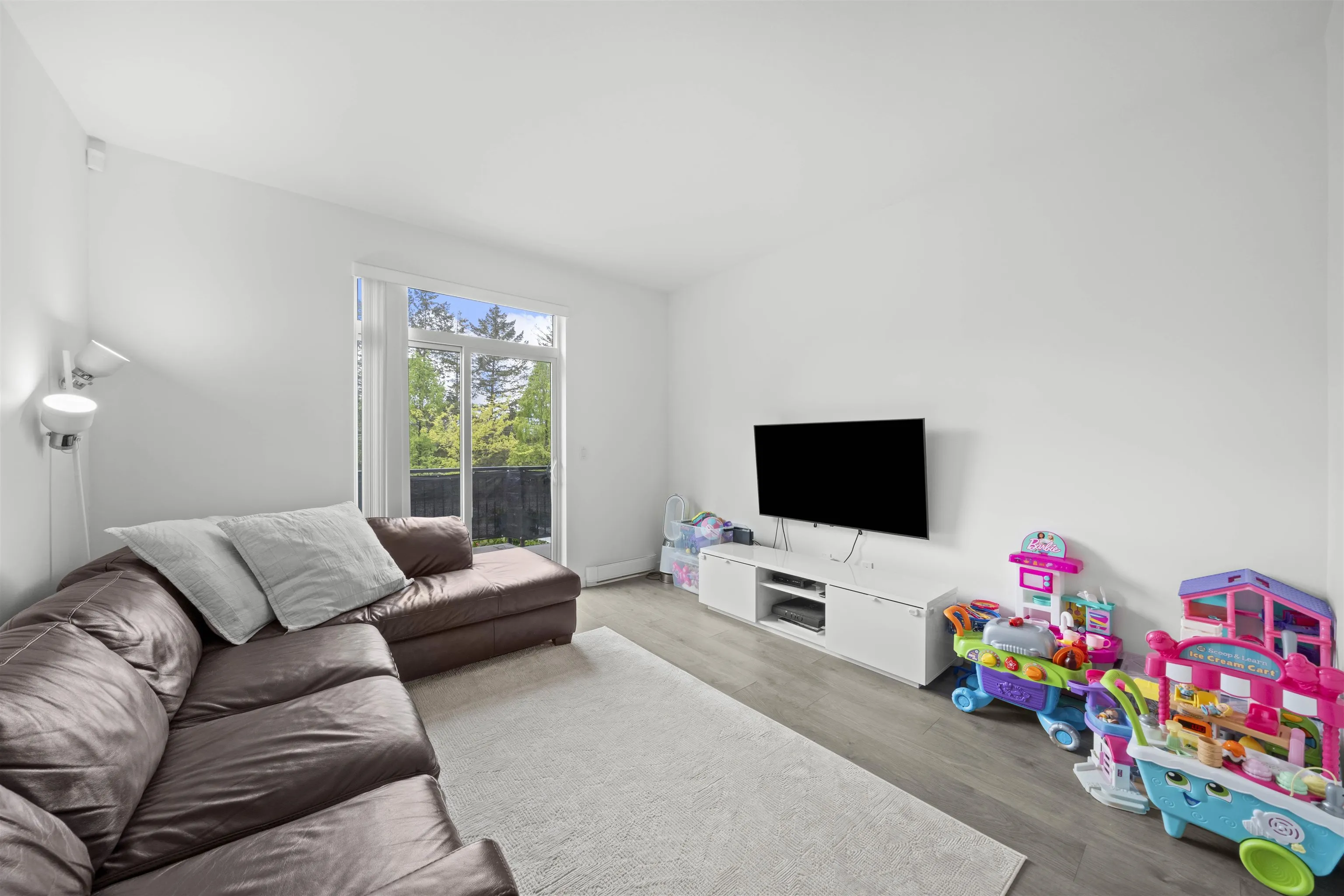 150 15235 Sitka Drive