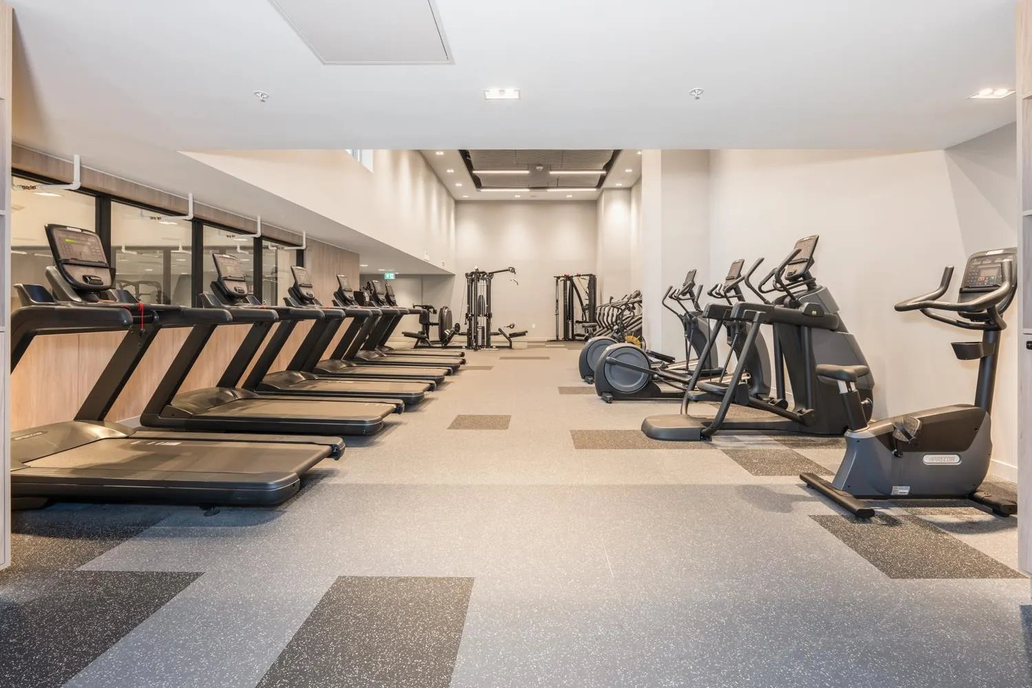 931 6600 Minoru Boulevard