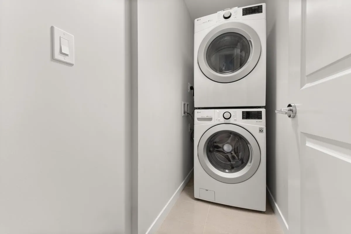 110 5687 Gray Avenue