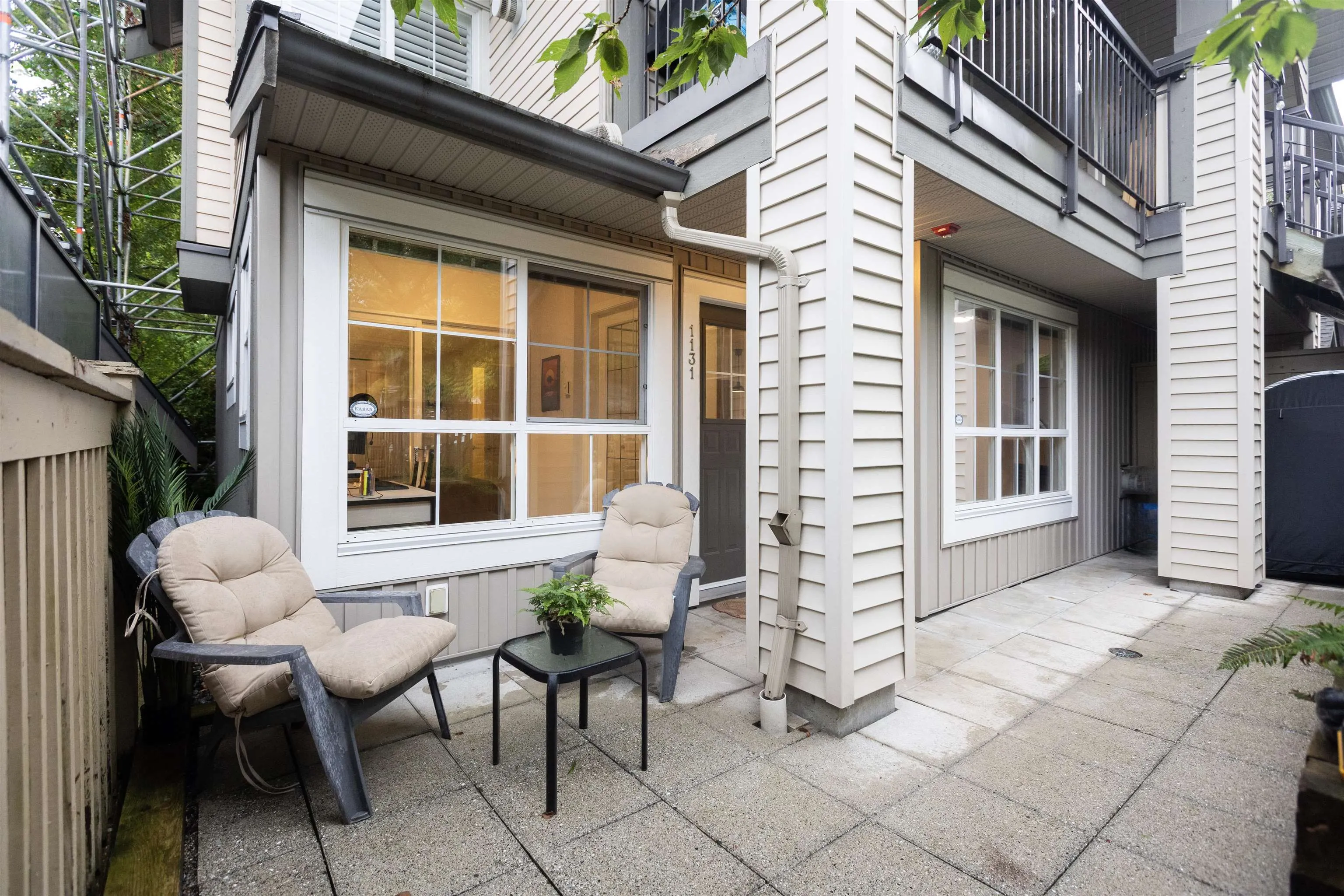 1131 Ross Road