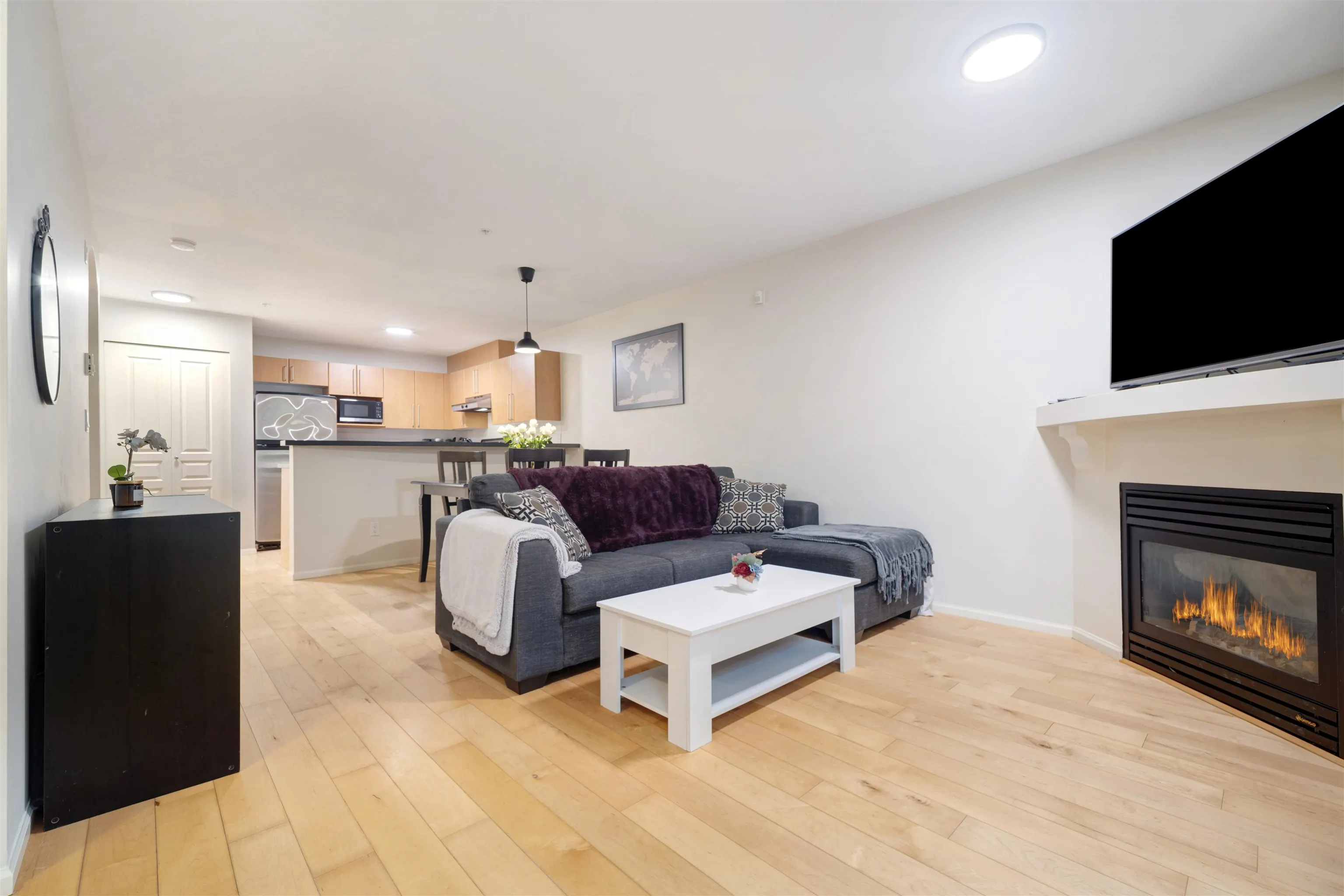 1131 Ross Road
