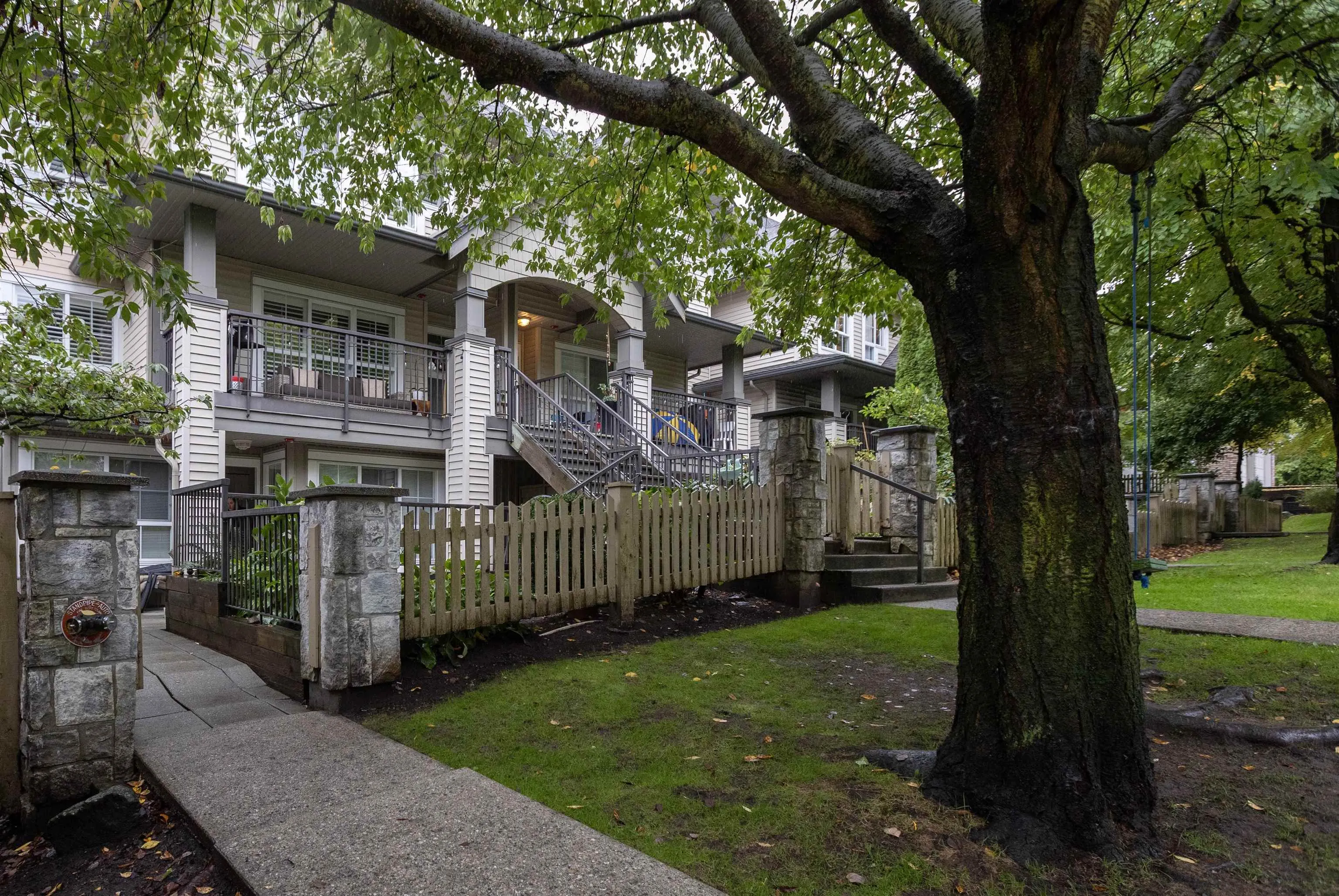 1131 Ross Road