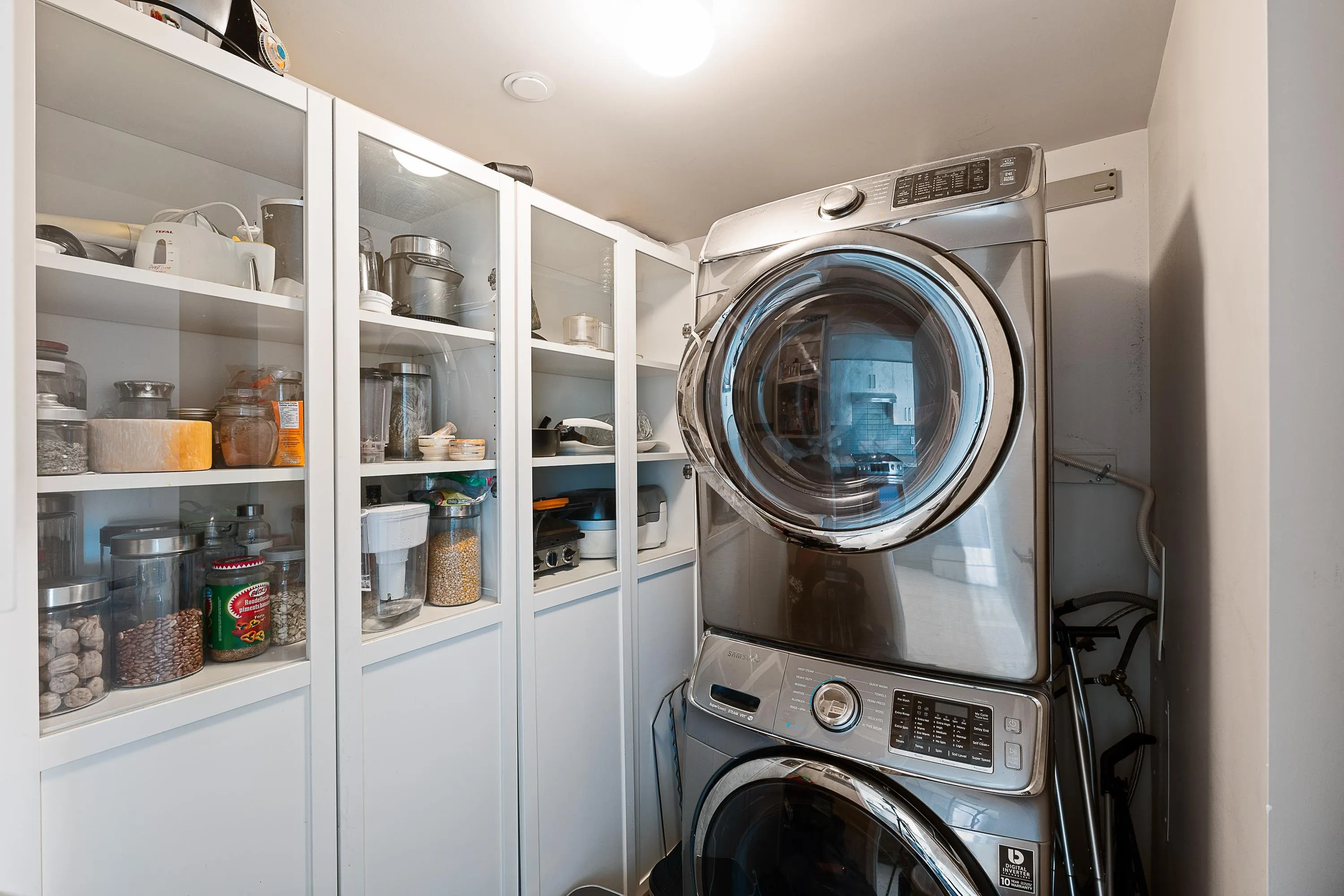 1202 1383 Marinaside Crescent