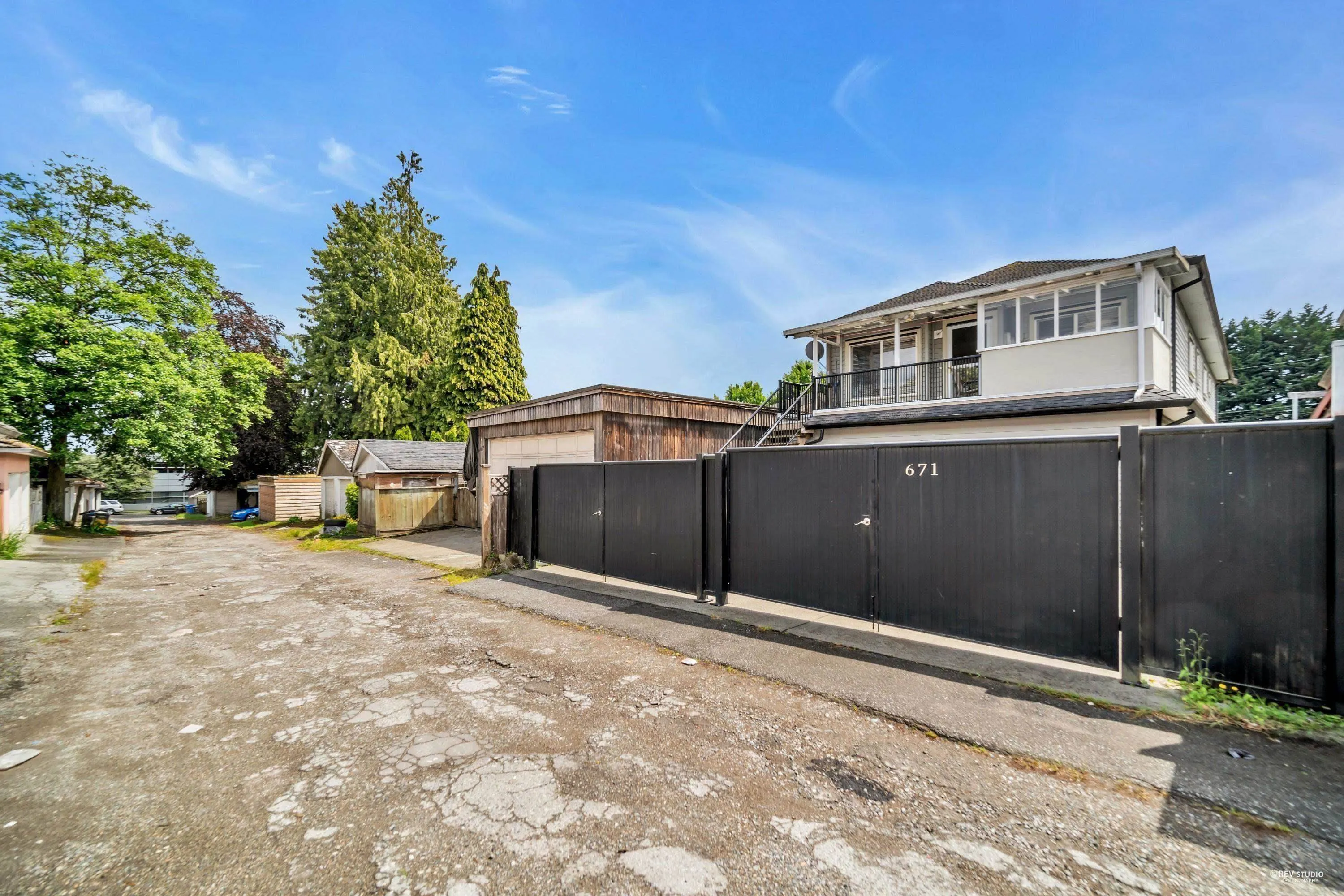 669 W 71st Avenue