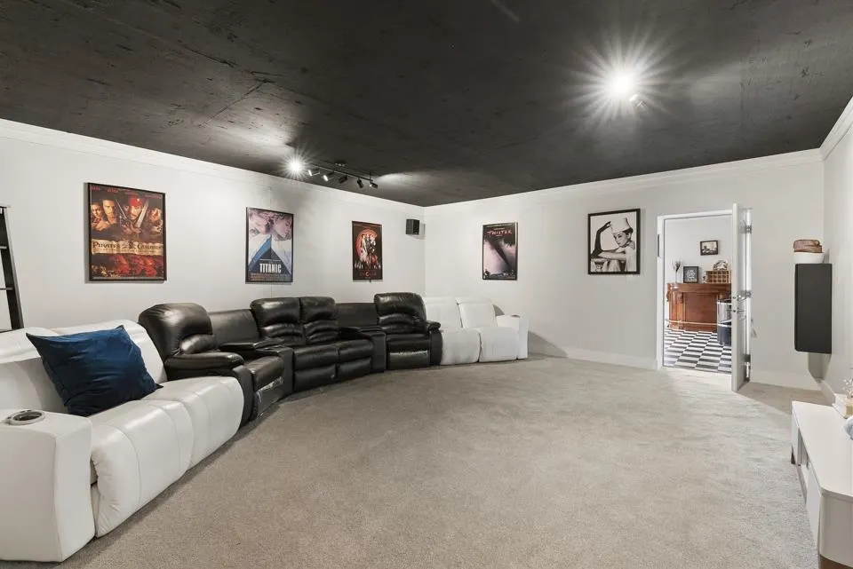125 51075 Falls Court