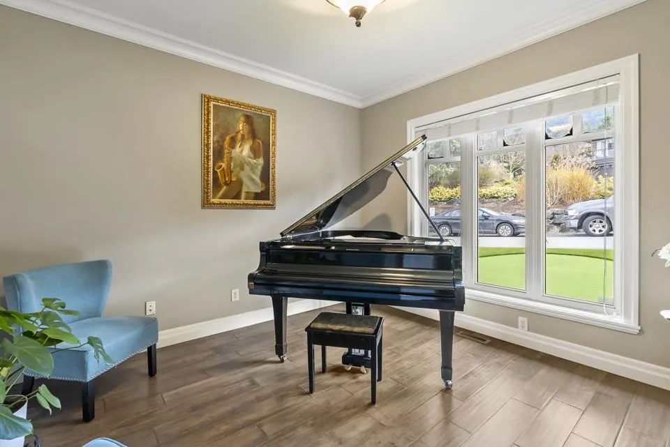 125 51075 Falls Court