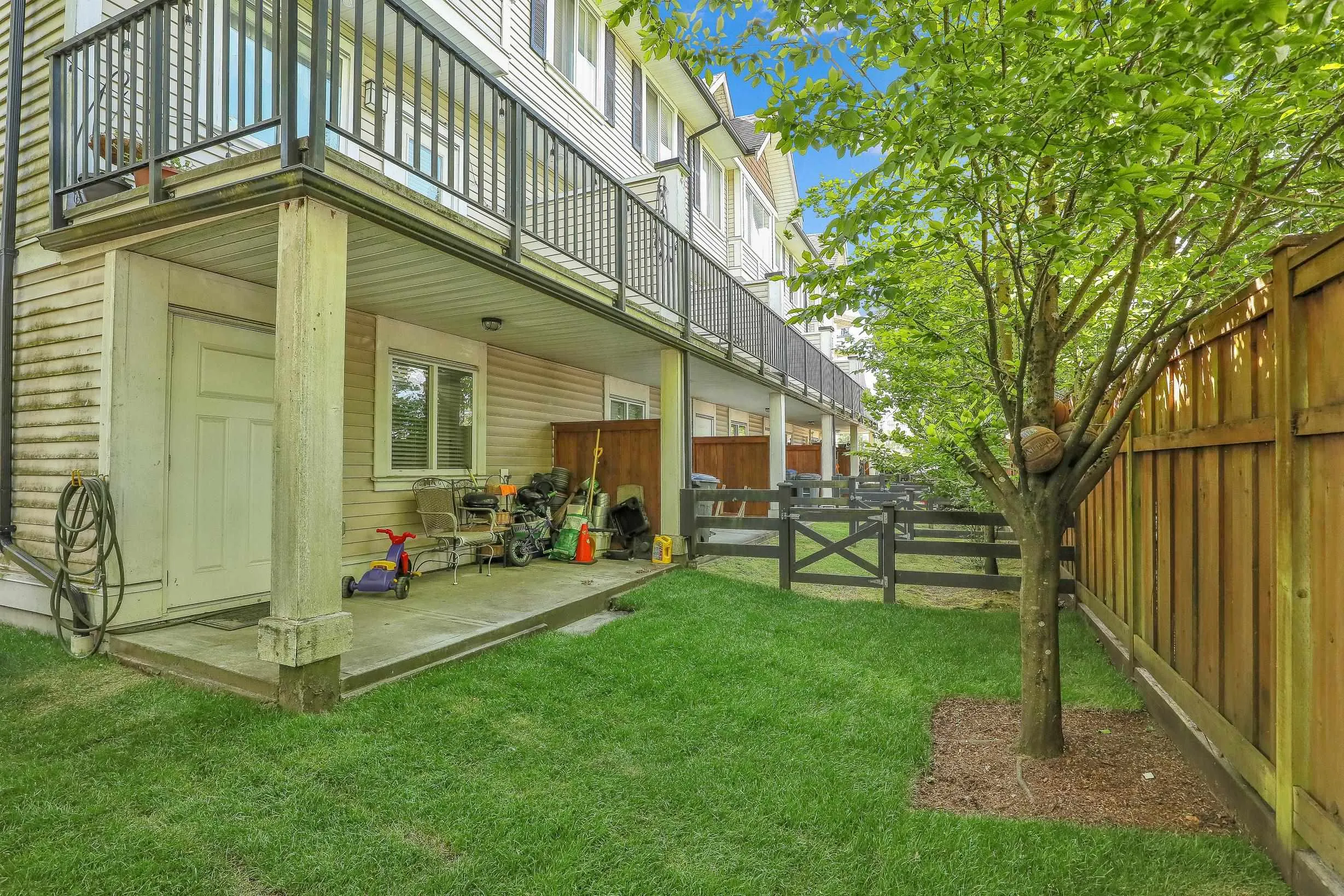 19 8713 158 Street