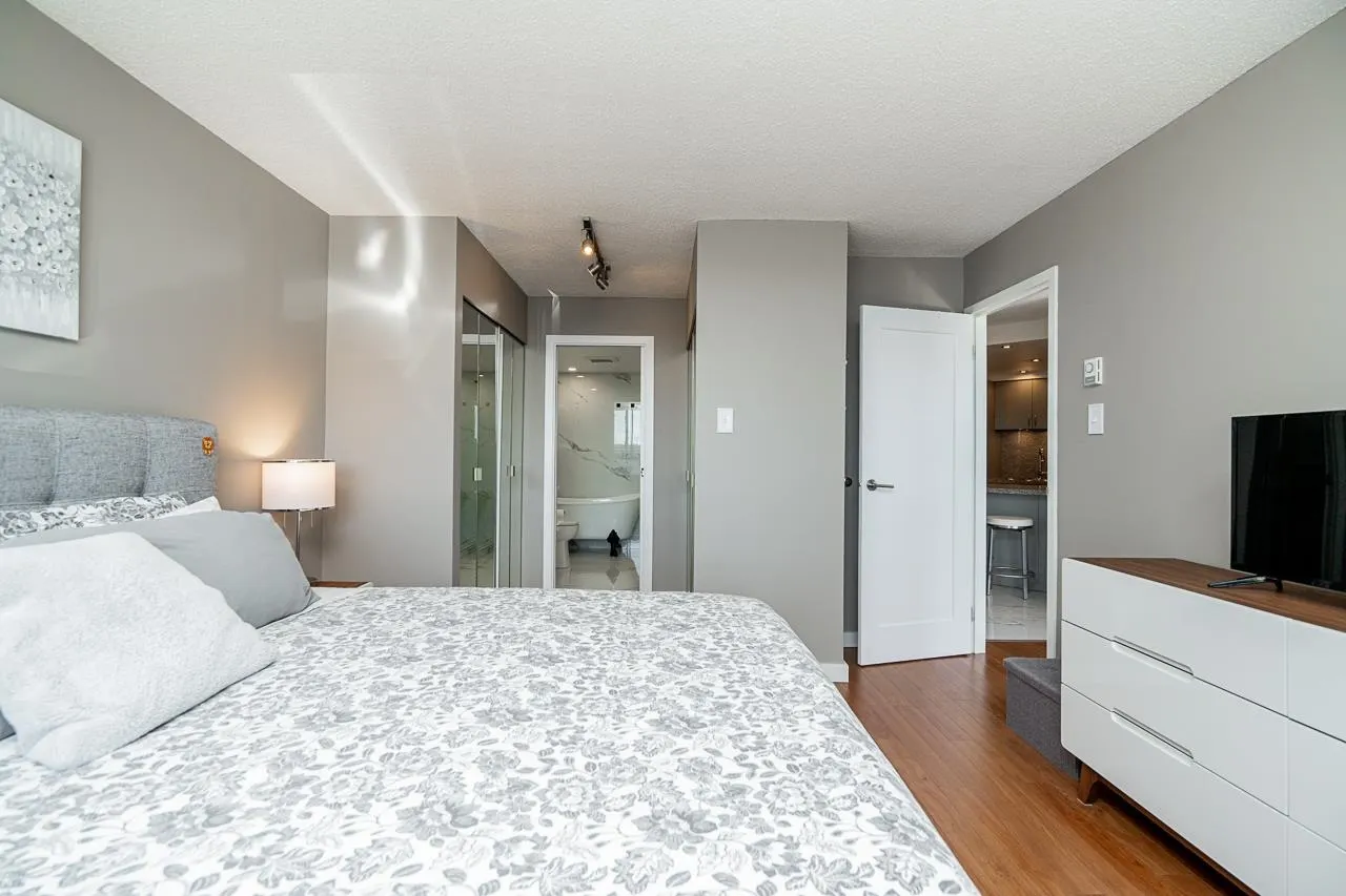1402 1625 Hornby Street