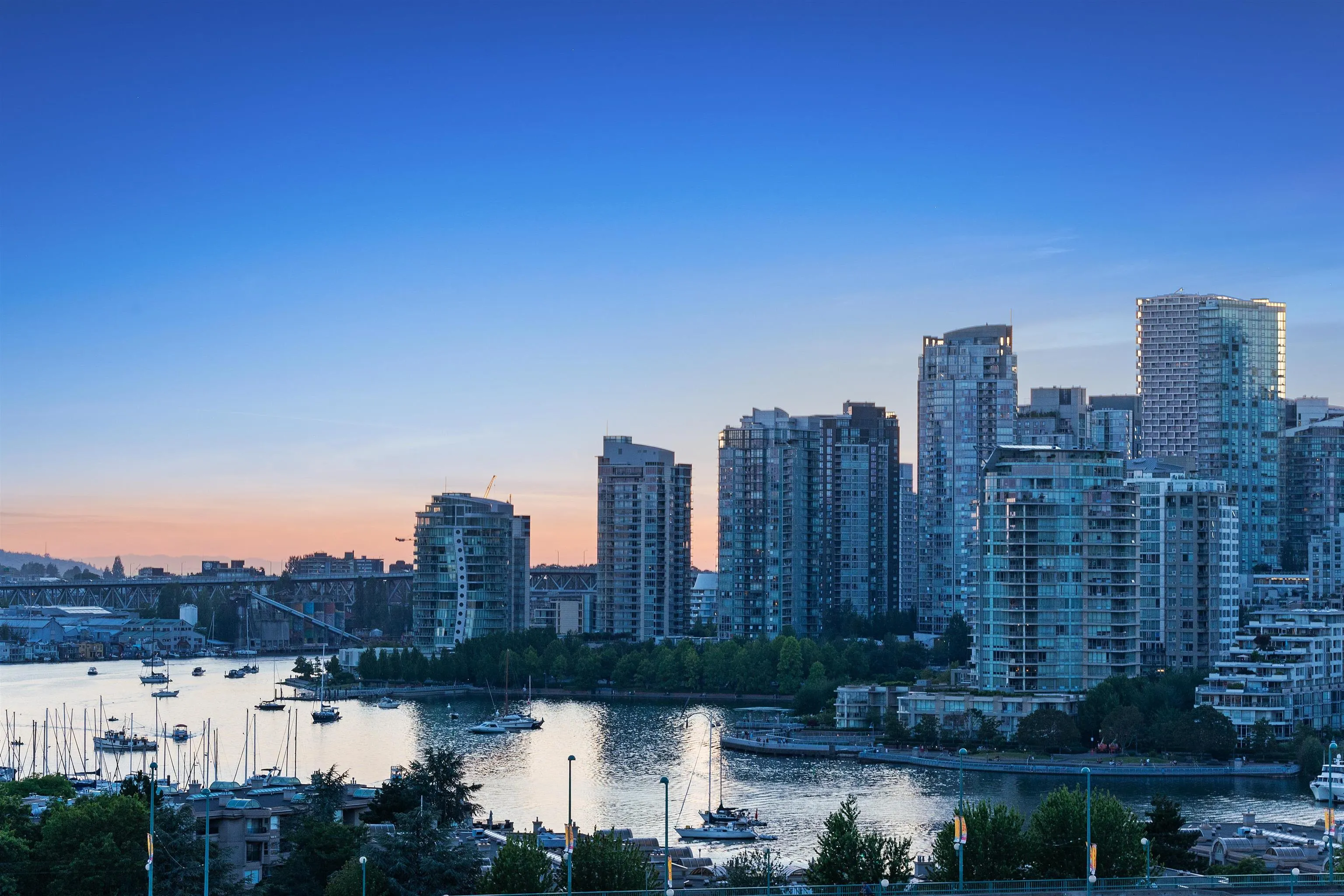 1606 288 W 1st Avenue