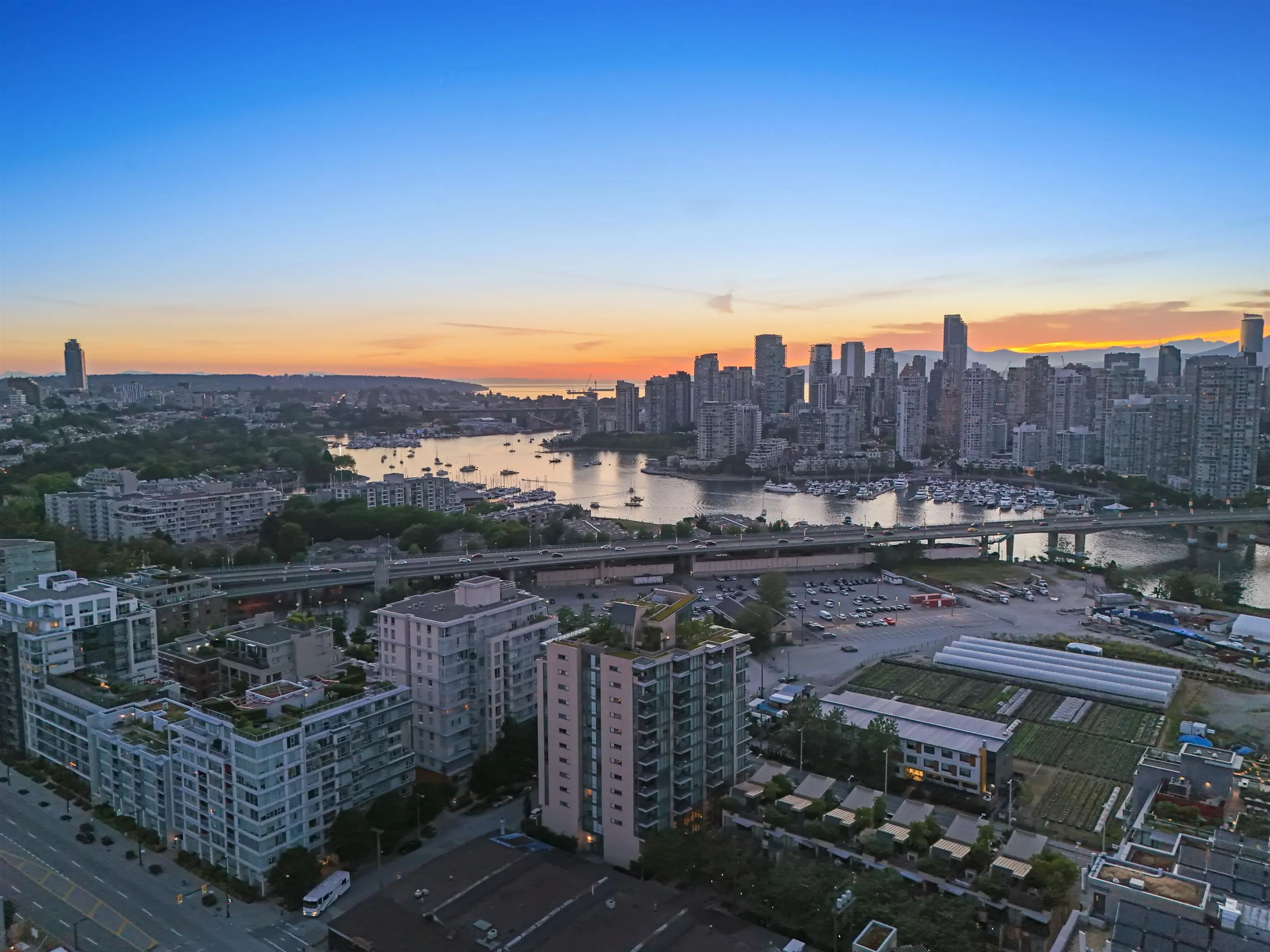 1606 288 W 1st Avenue