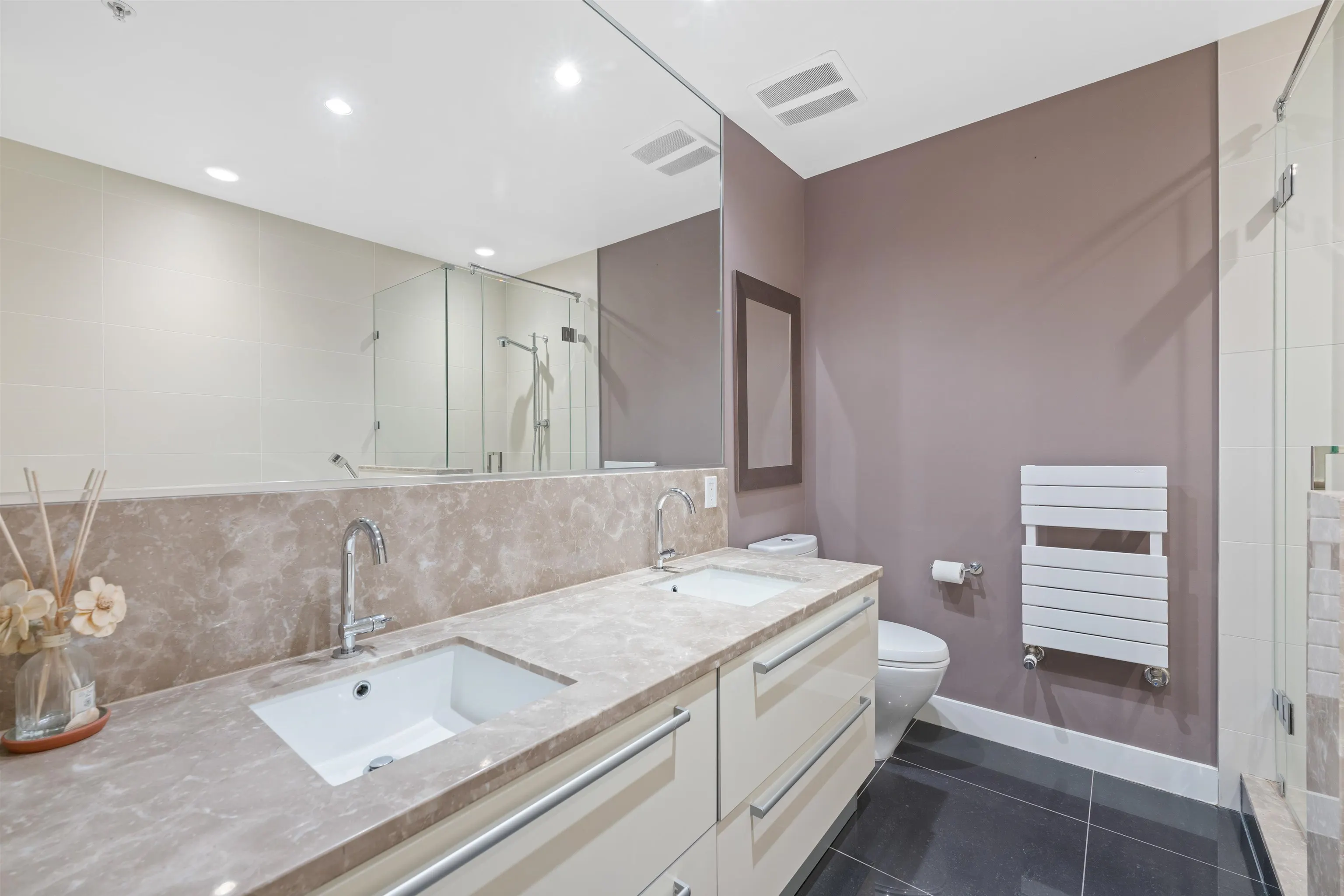 1606 288 W 1st Avenue