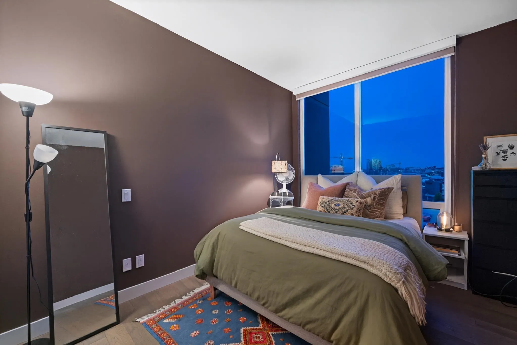 1606 288 W 1st Avenue