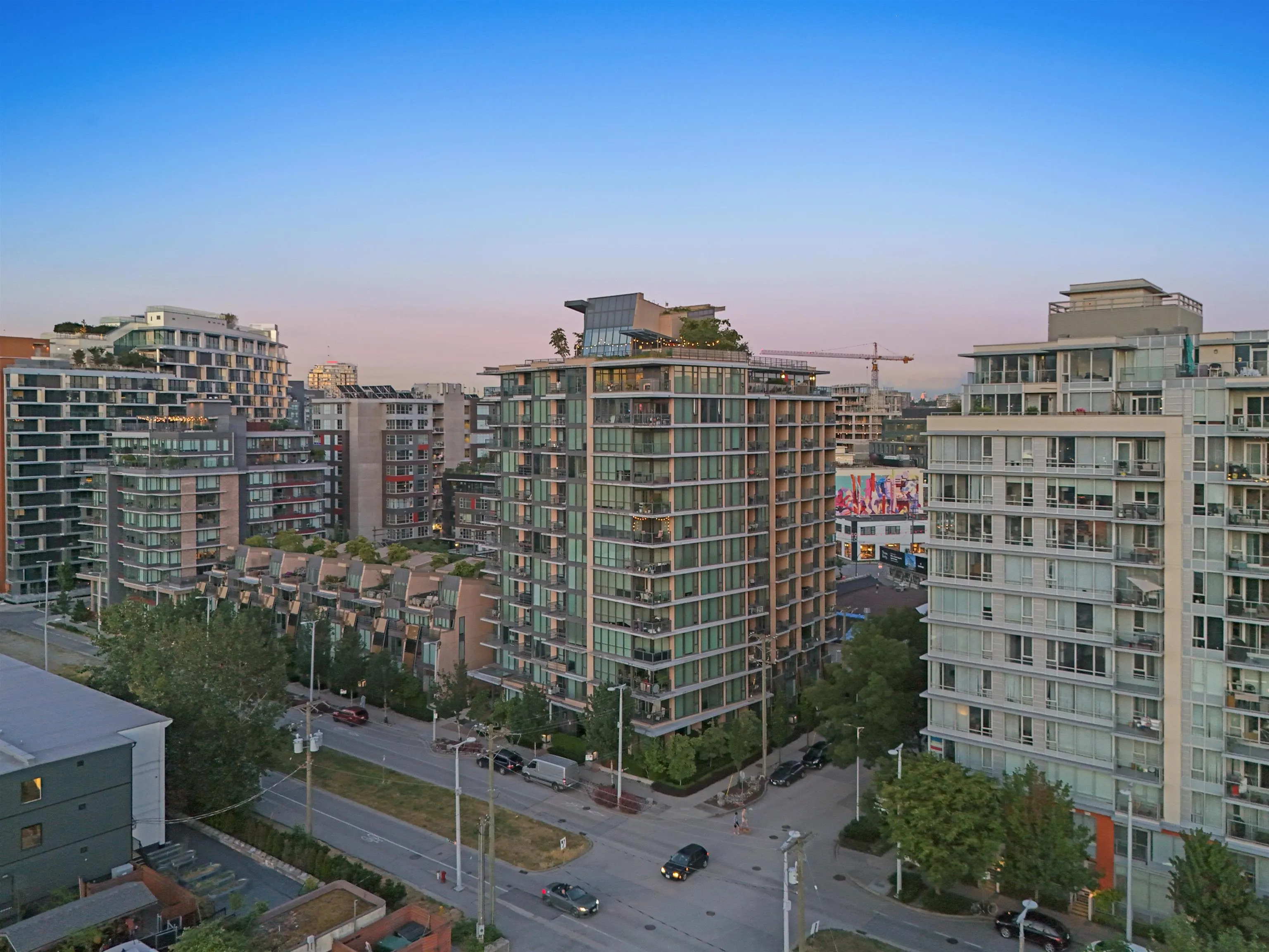 1606 288 W 1st Avenue