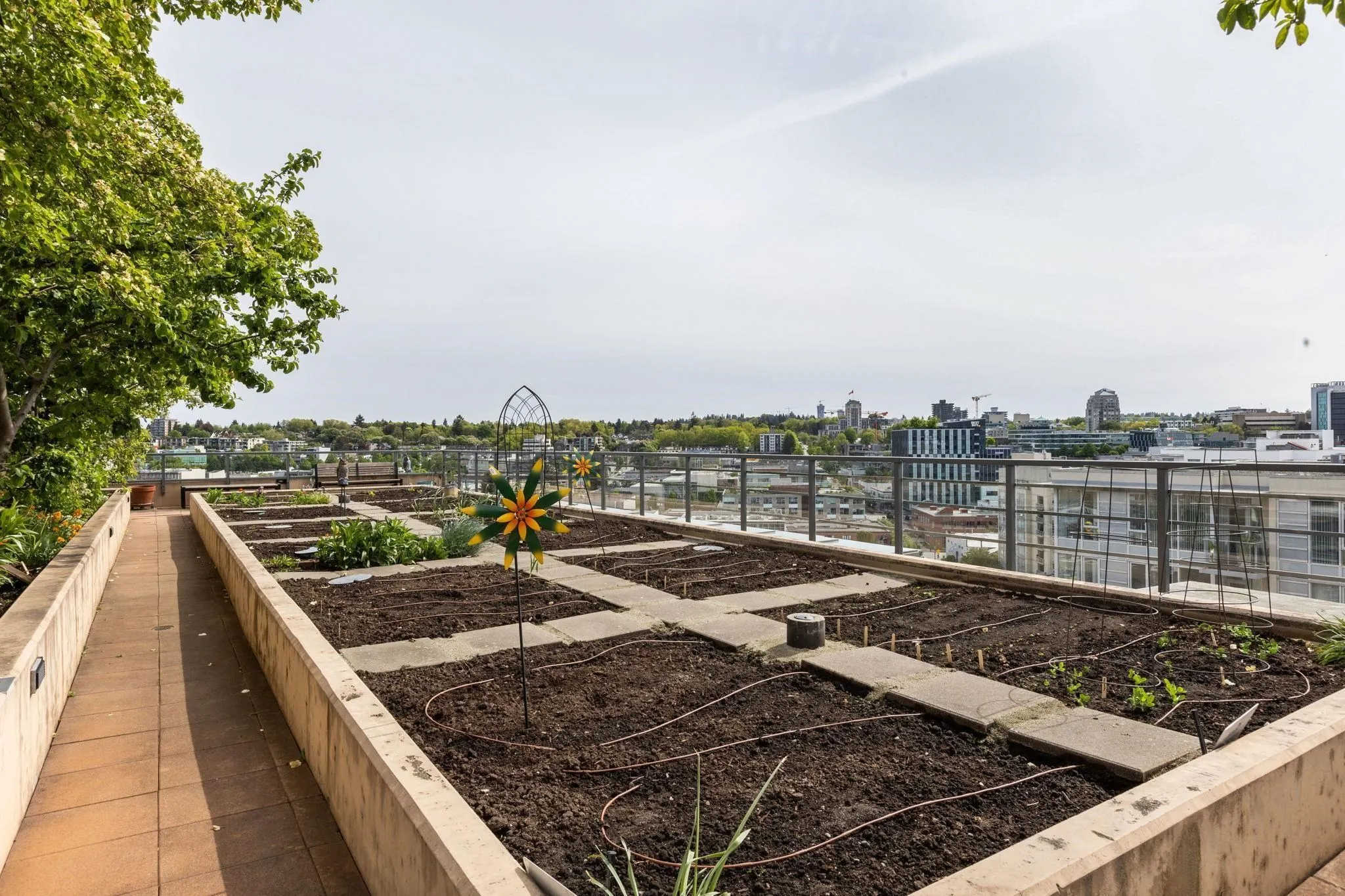 1606 288 W 1st Avenue