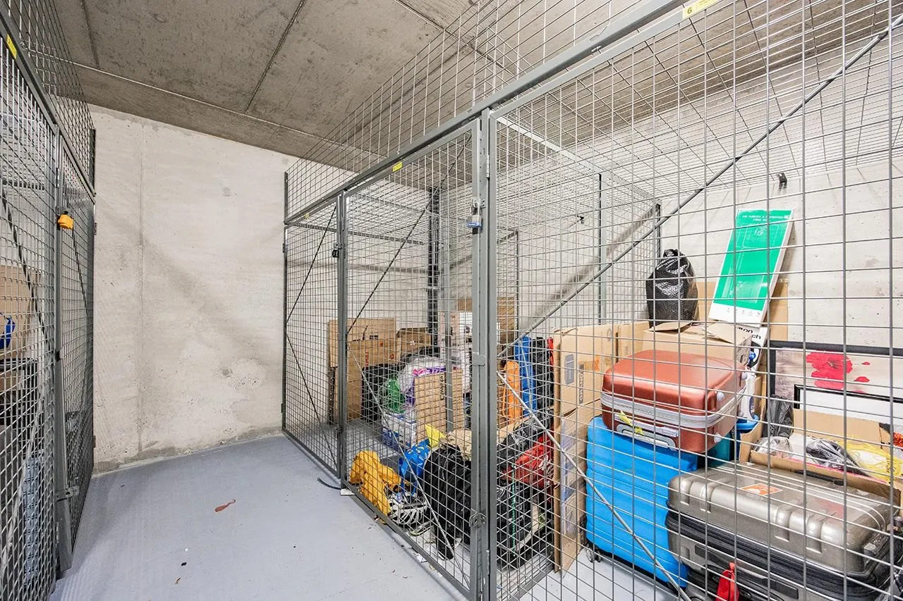 2703 6463 Silver Avenue