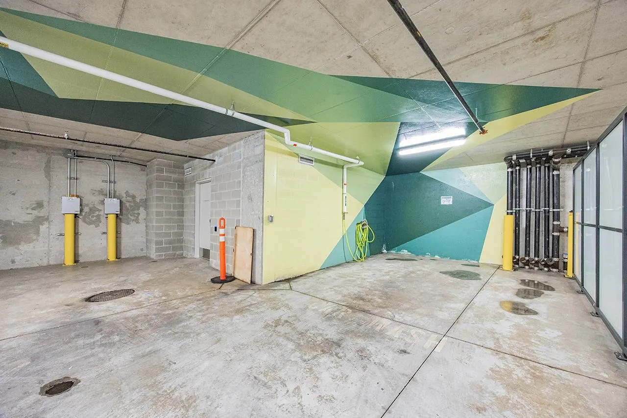 2703 6463 Silver Avenue