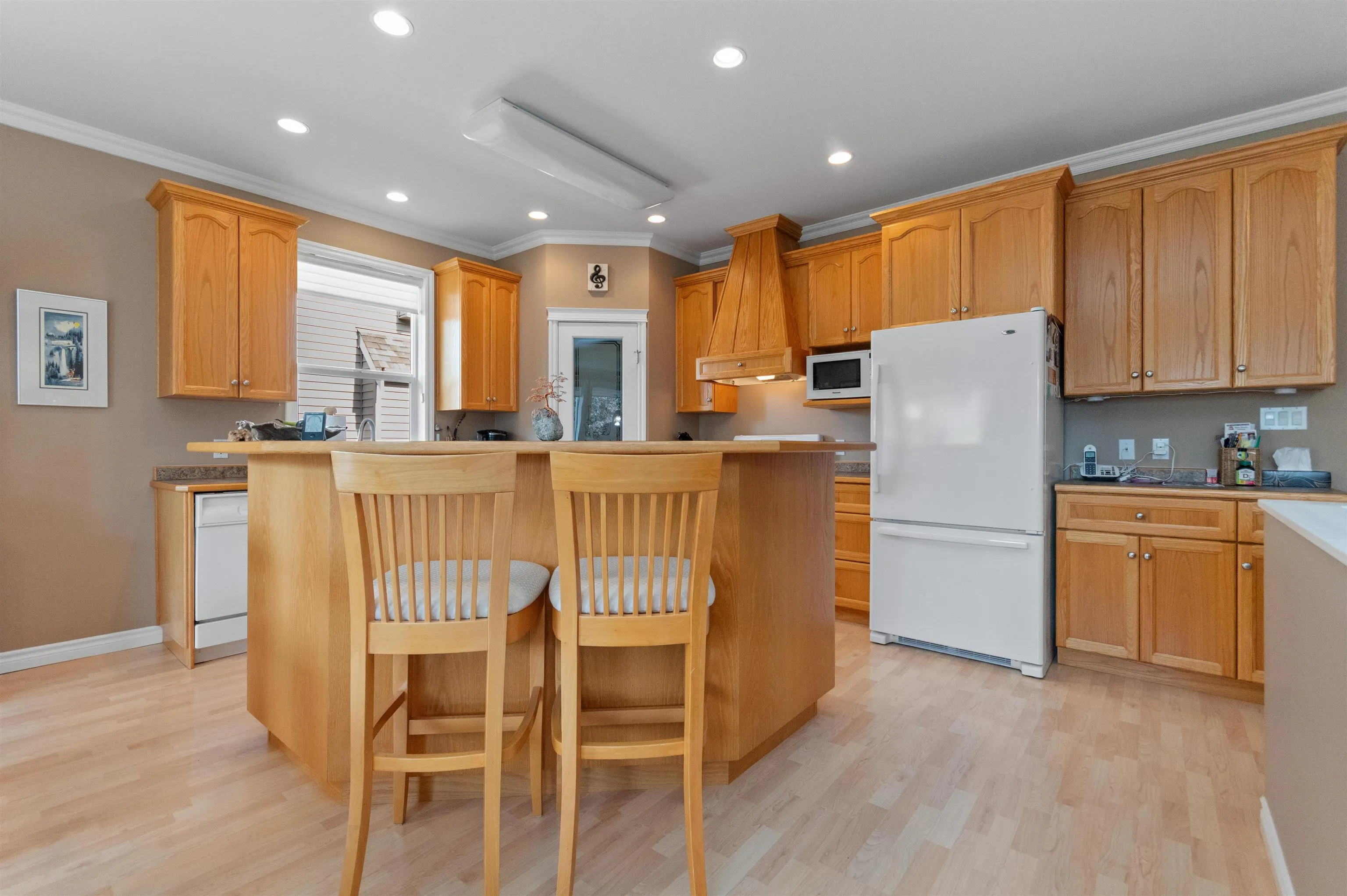 44683 Riverwood Crescent