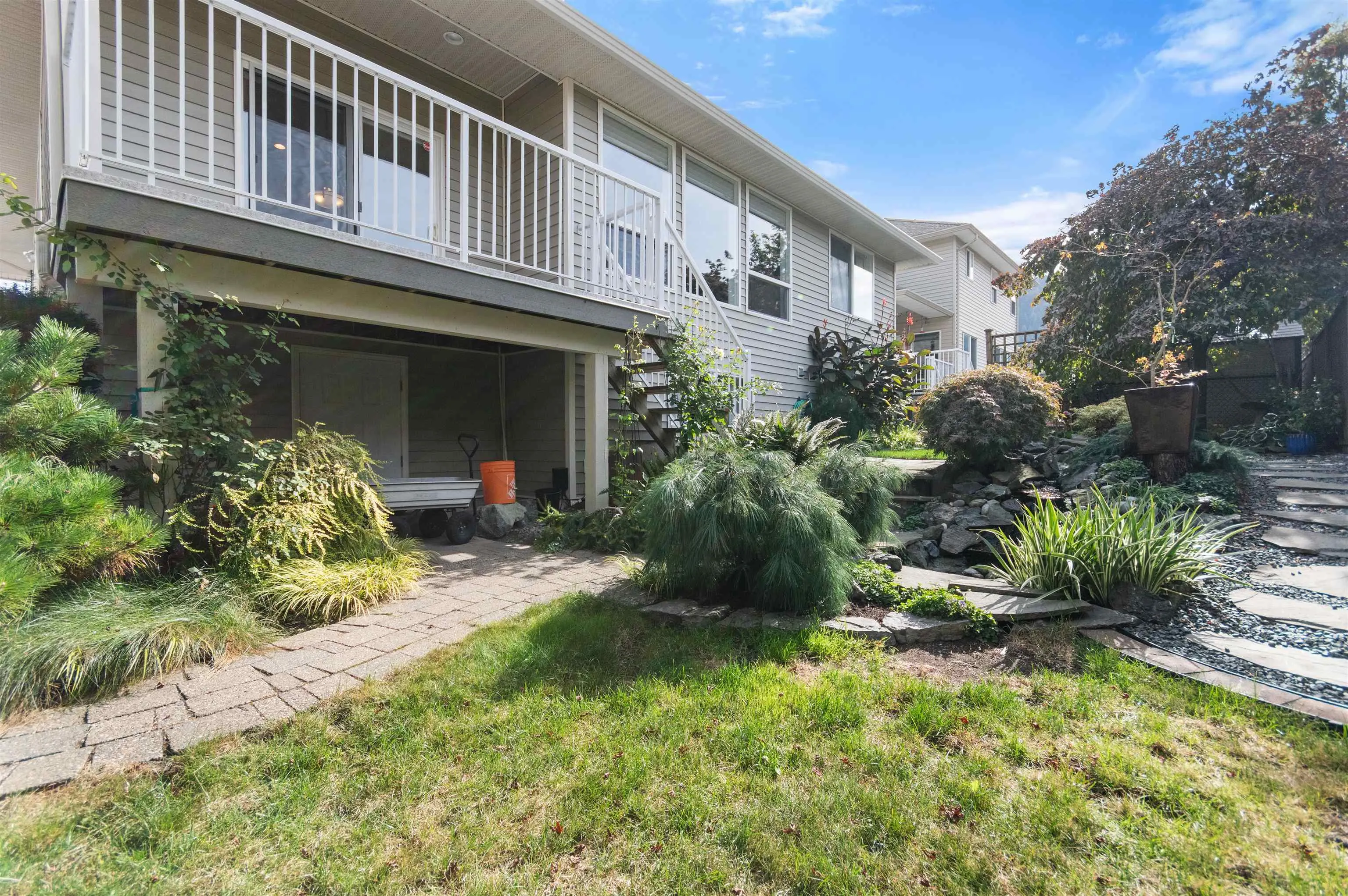 44683 Riverwood Crescent