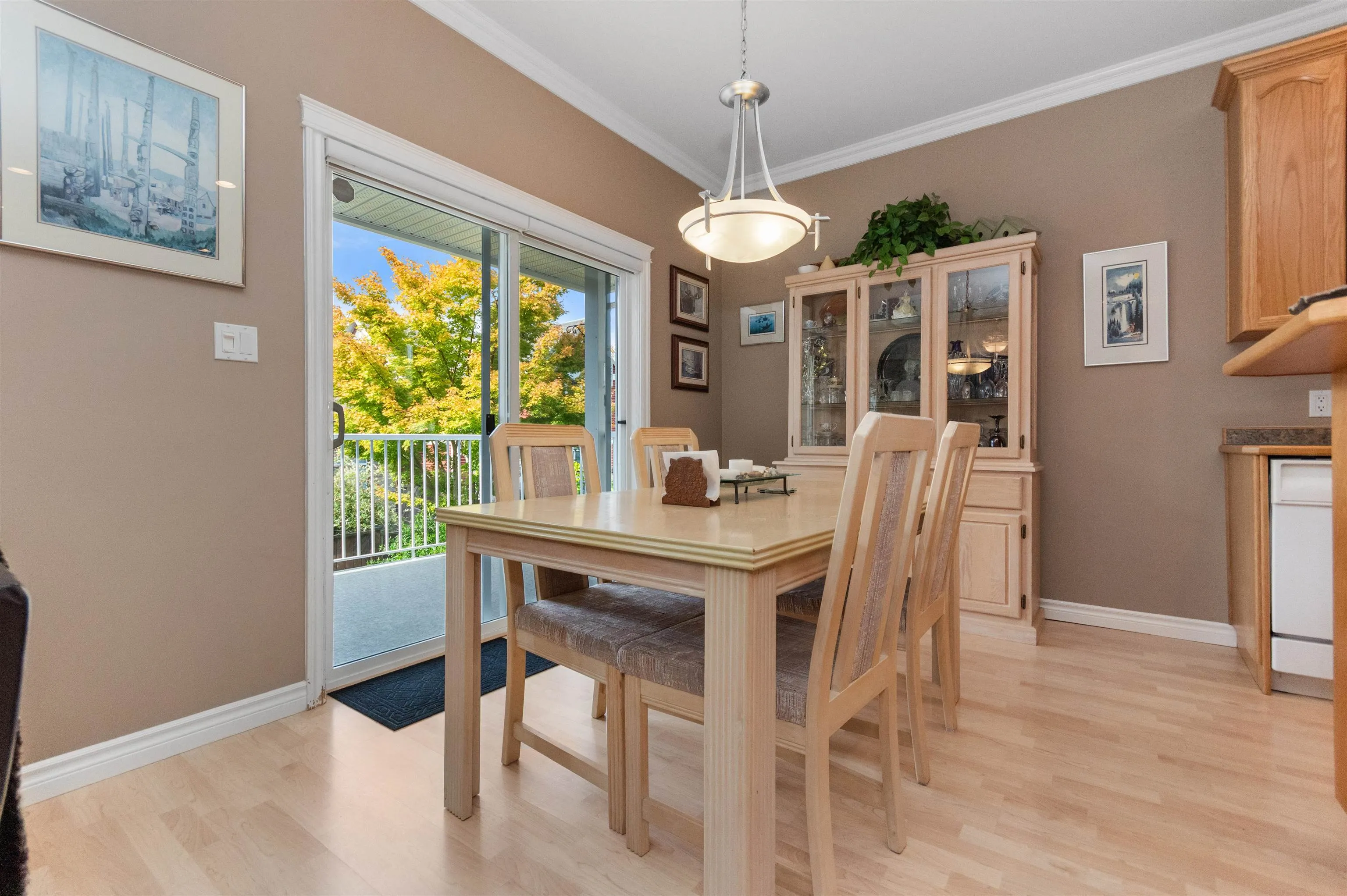 44683 Riverwood Crescent