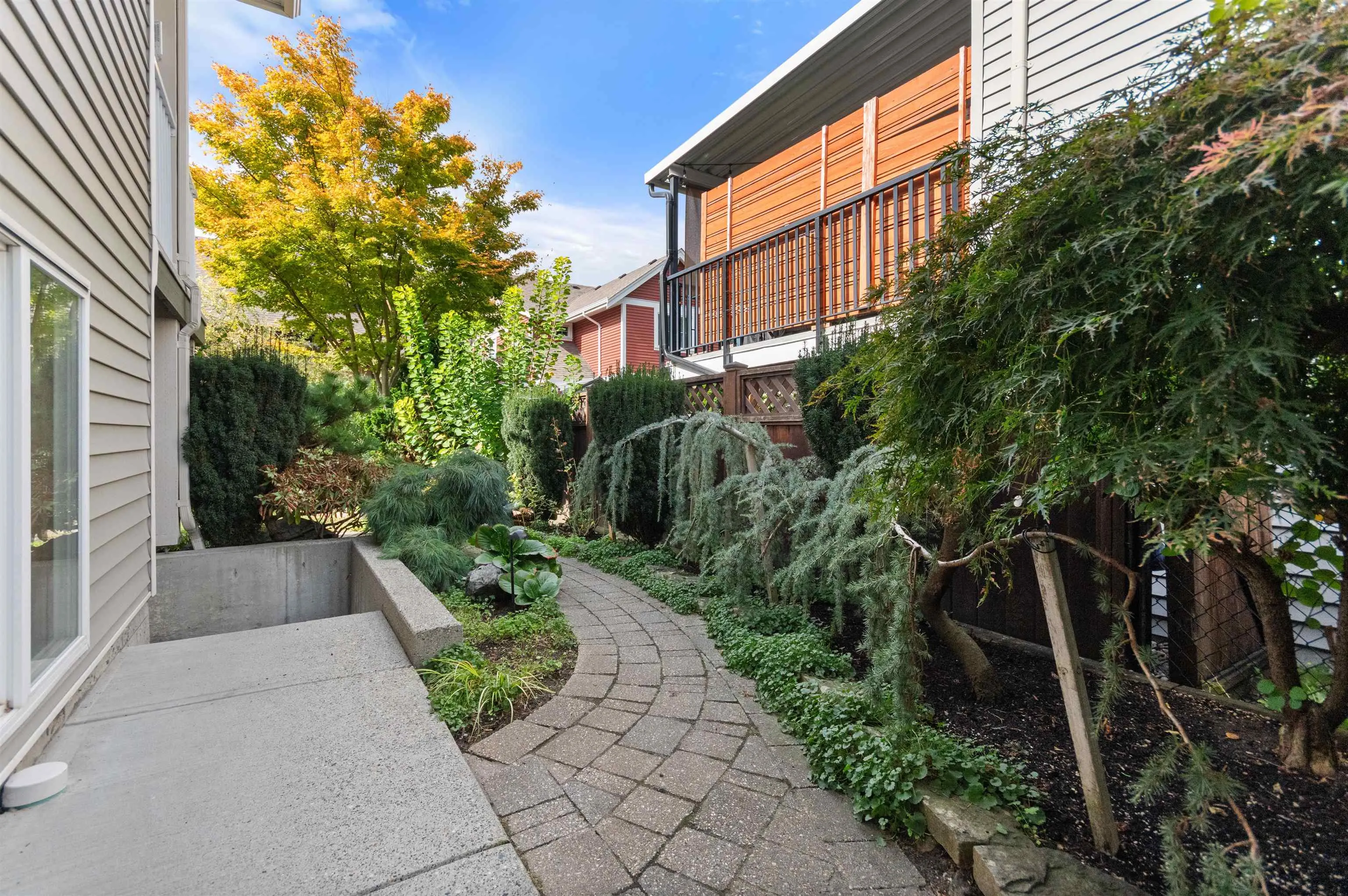 44683 Riverwood Crescent