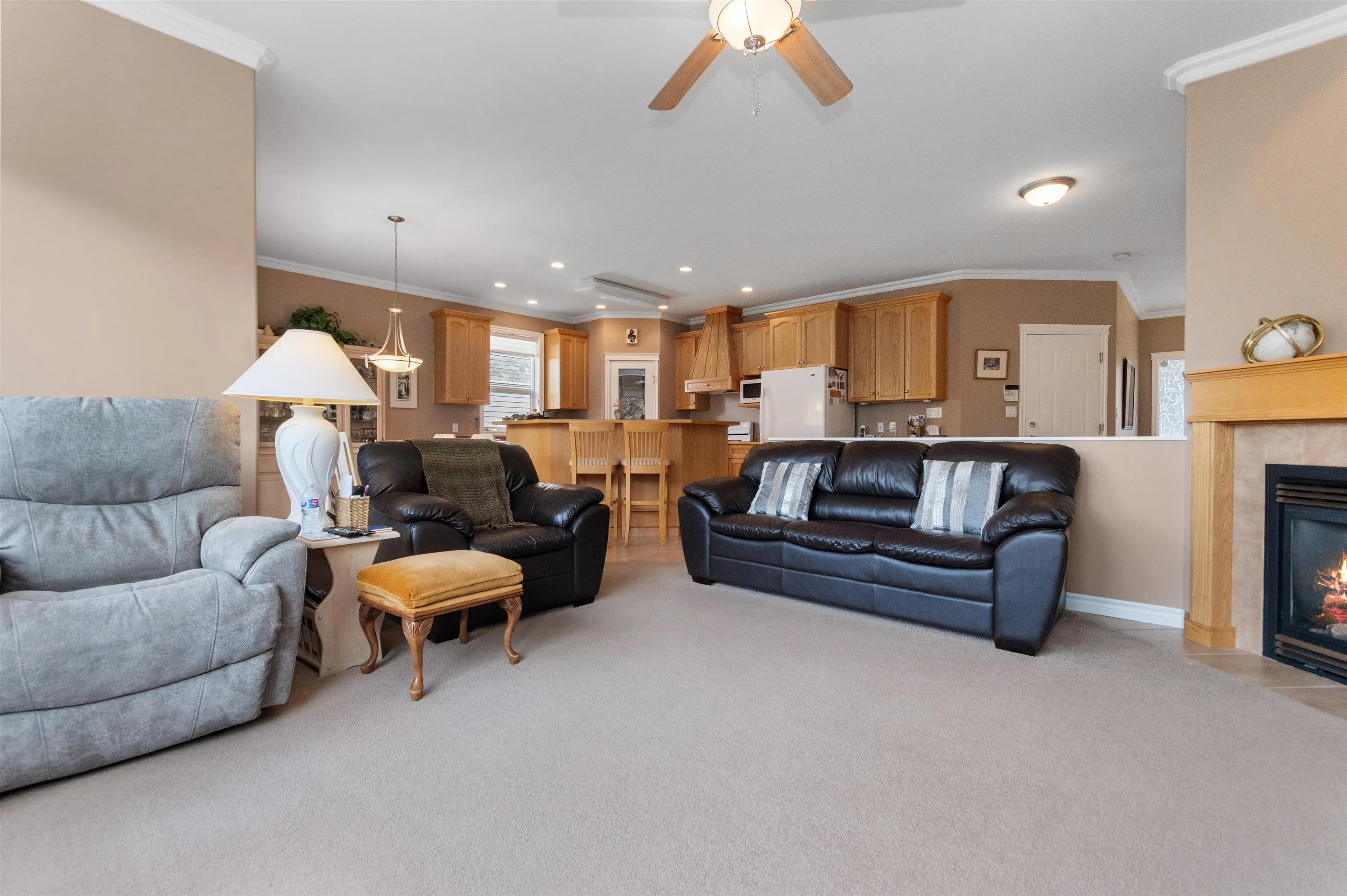 44683 Riverwood Crescent