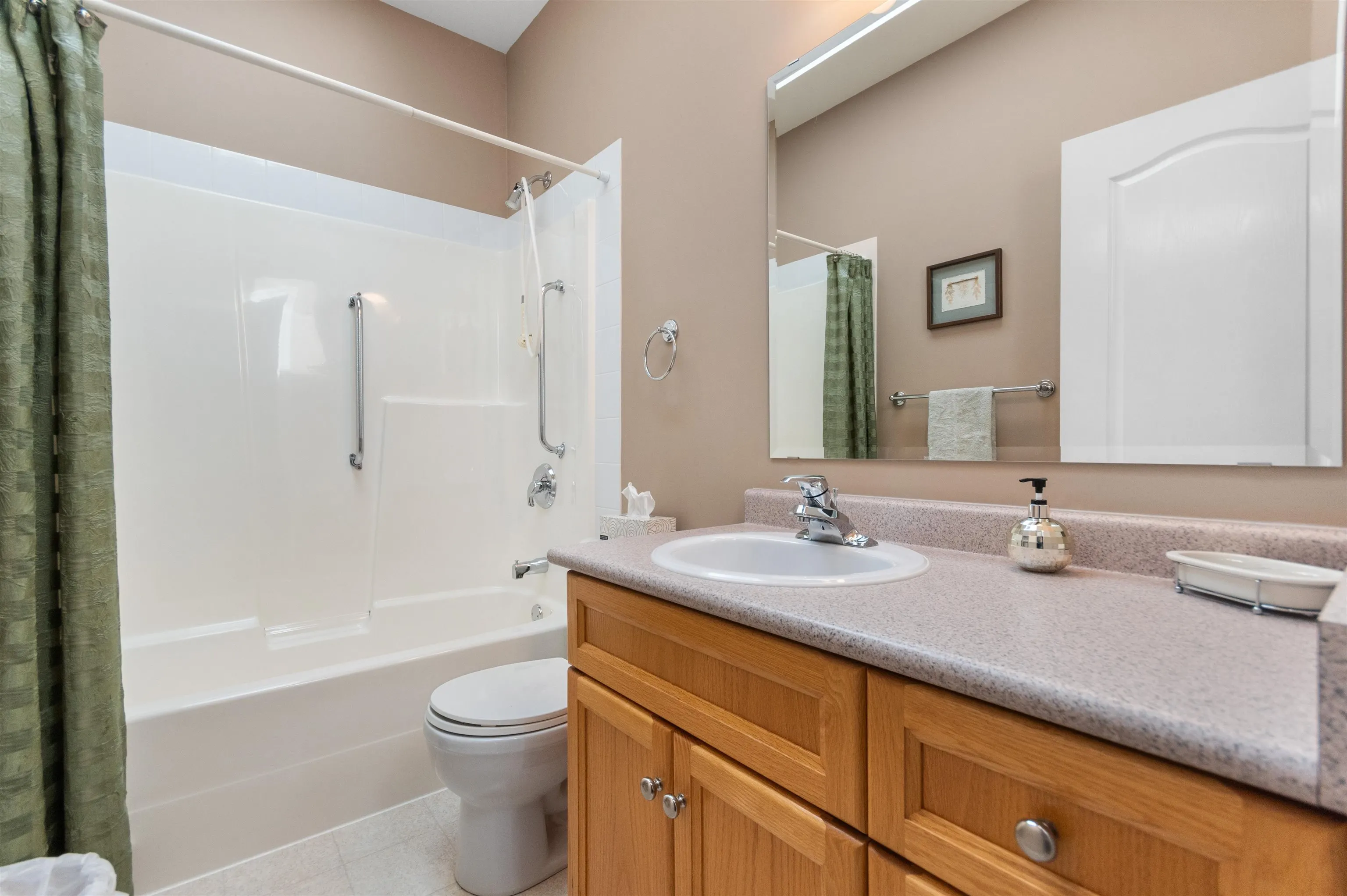 44683 Riverwood Crescent