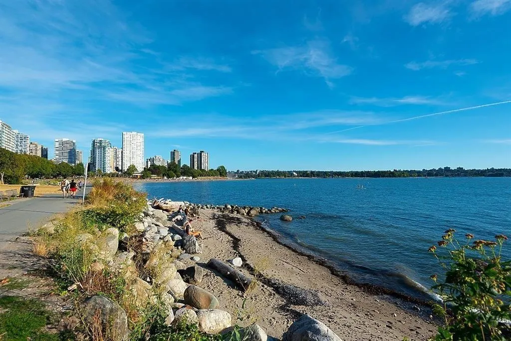 503 1995 Beach Avenue