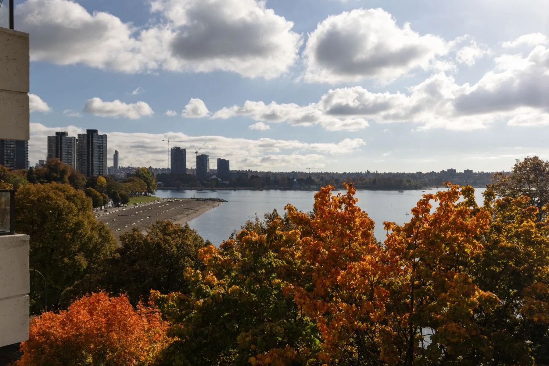 503 1995 Beach Avenue