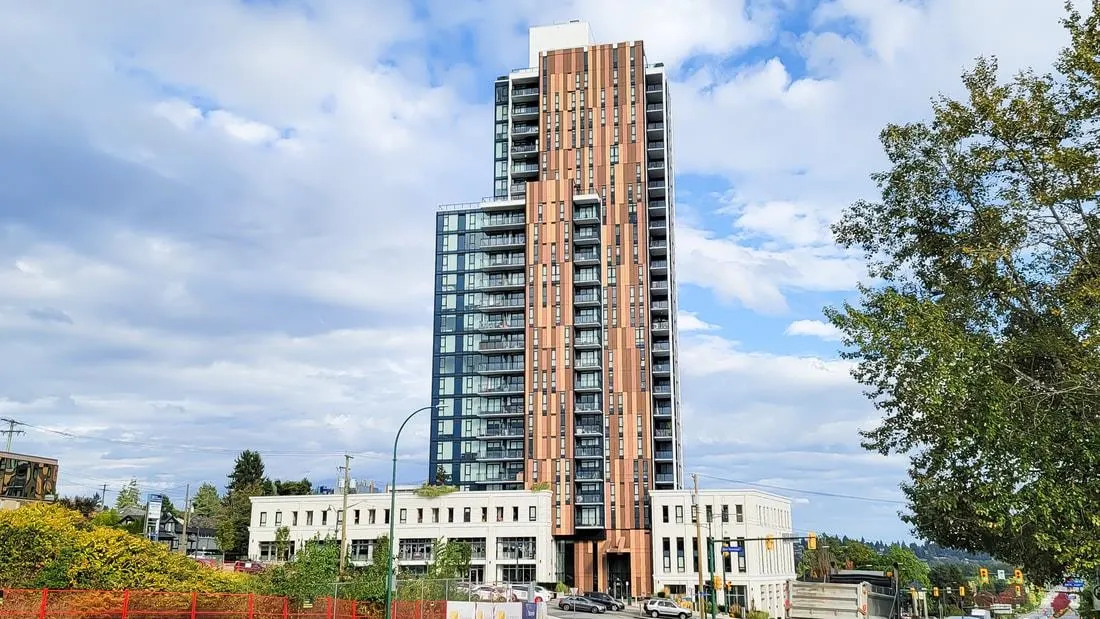 901 901 Lougheed Highway