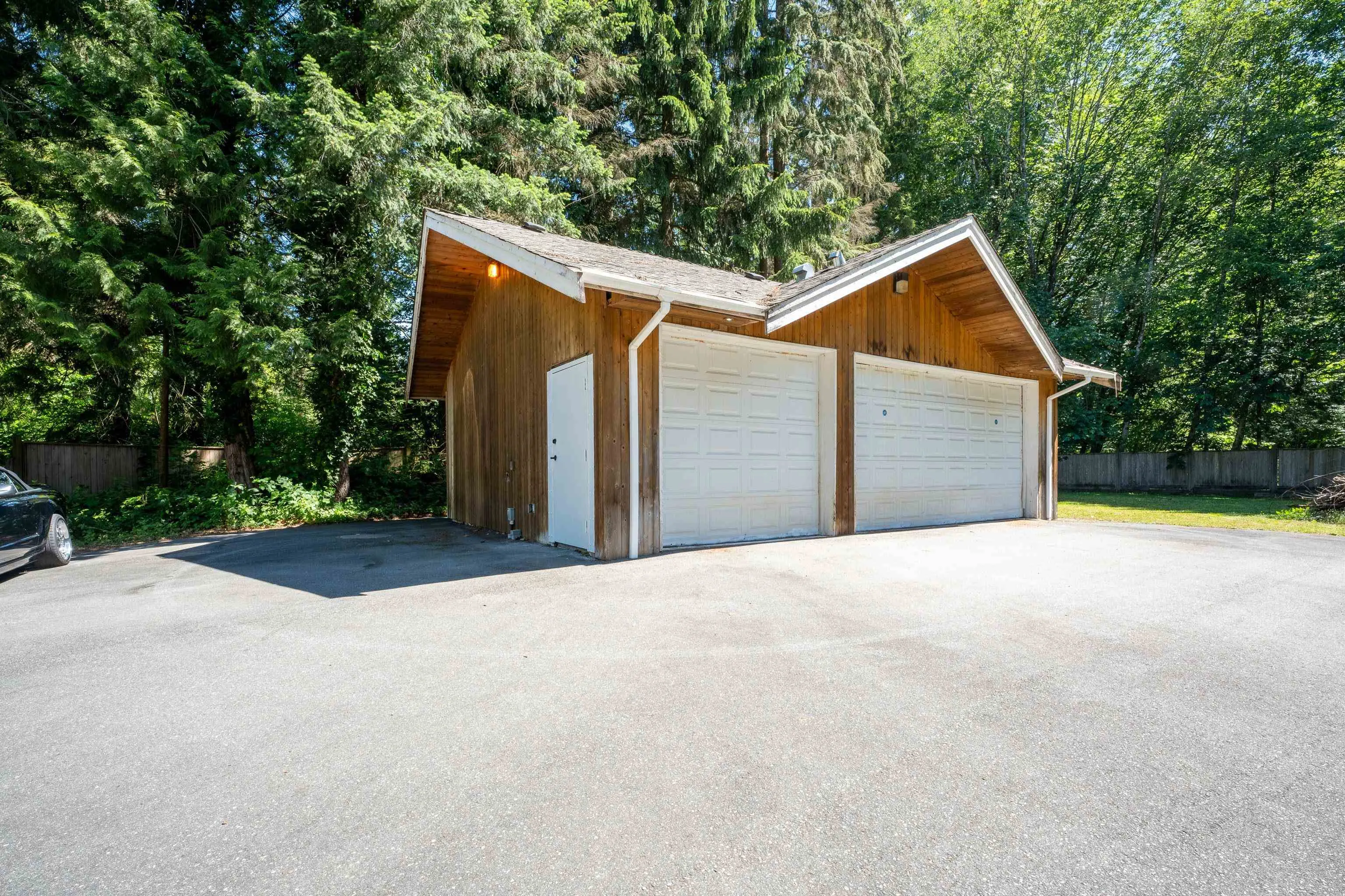 25011 Ferguson Avenue