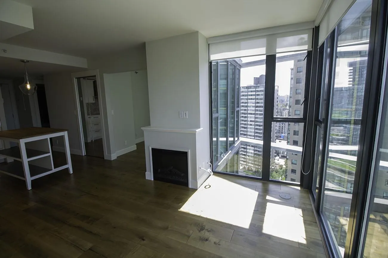 3007 1331 W Georgia Street