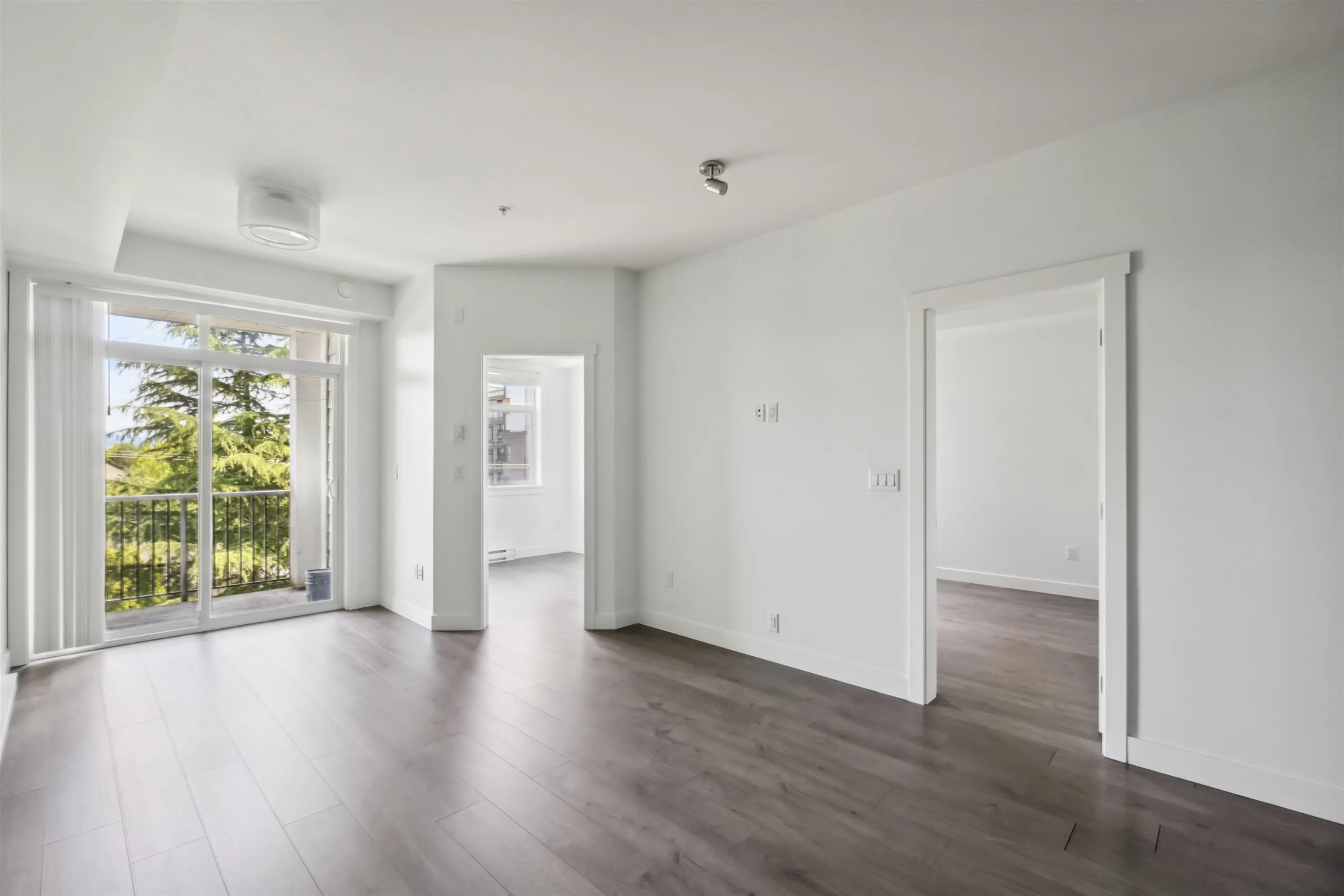 419 20686 Eastleigh Crescent
