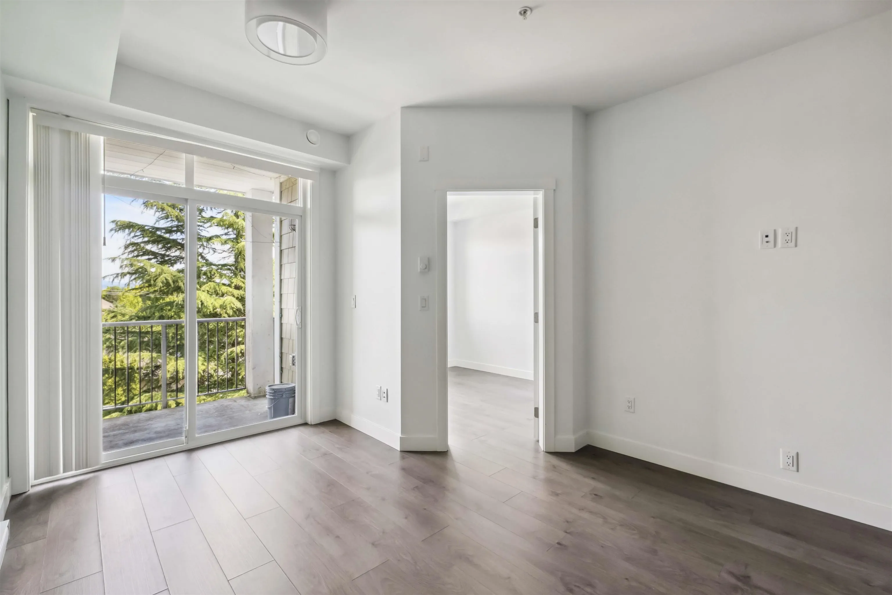419 20686 Eastleigh Crescent