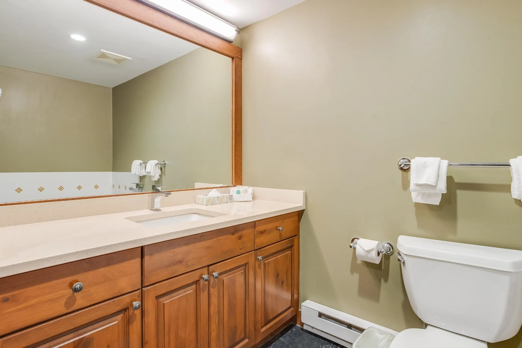 104G 4653 Blackcomb Way