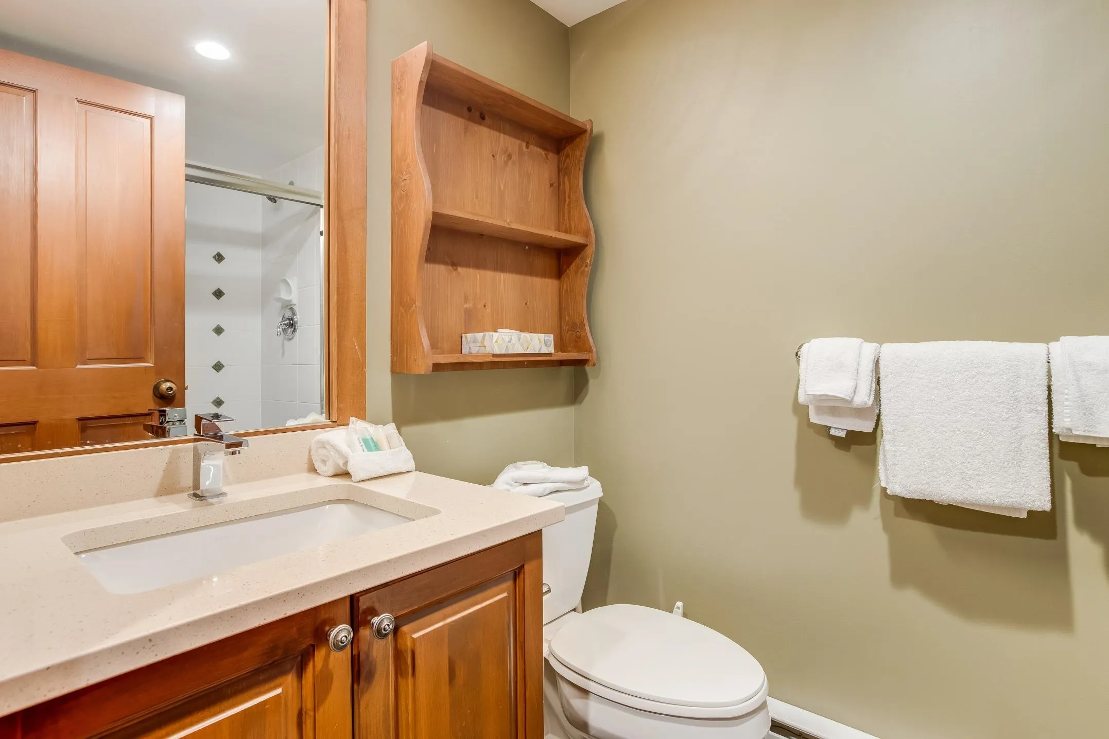 104G 4653 Blackcomb Way