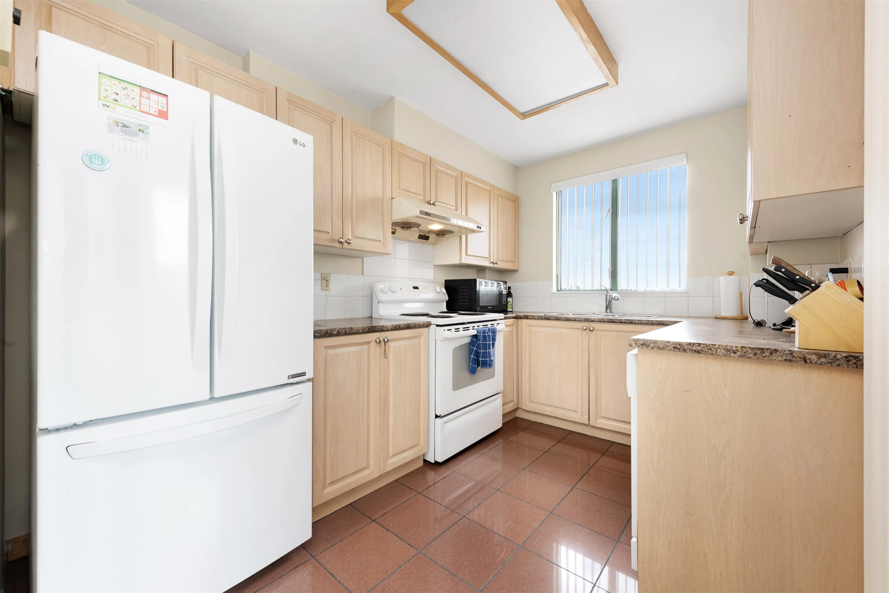 202 410 Carnarvon Street