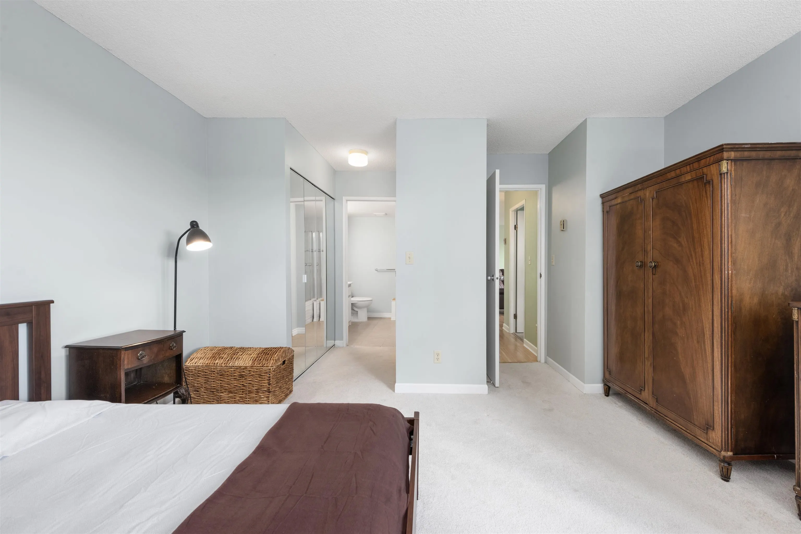 202 410 Carnarvon Street