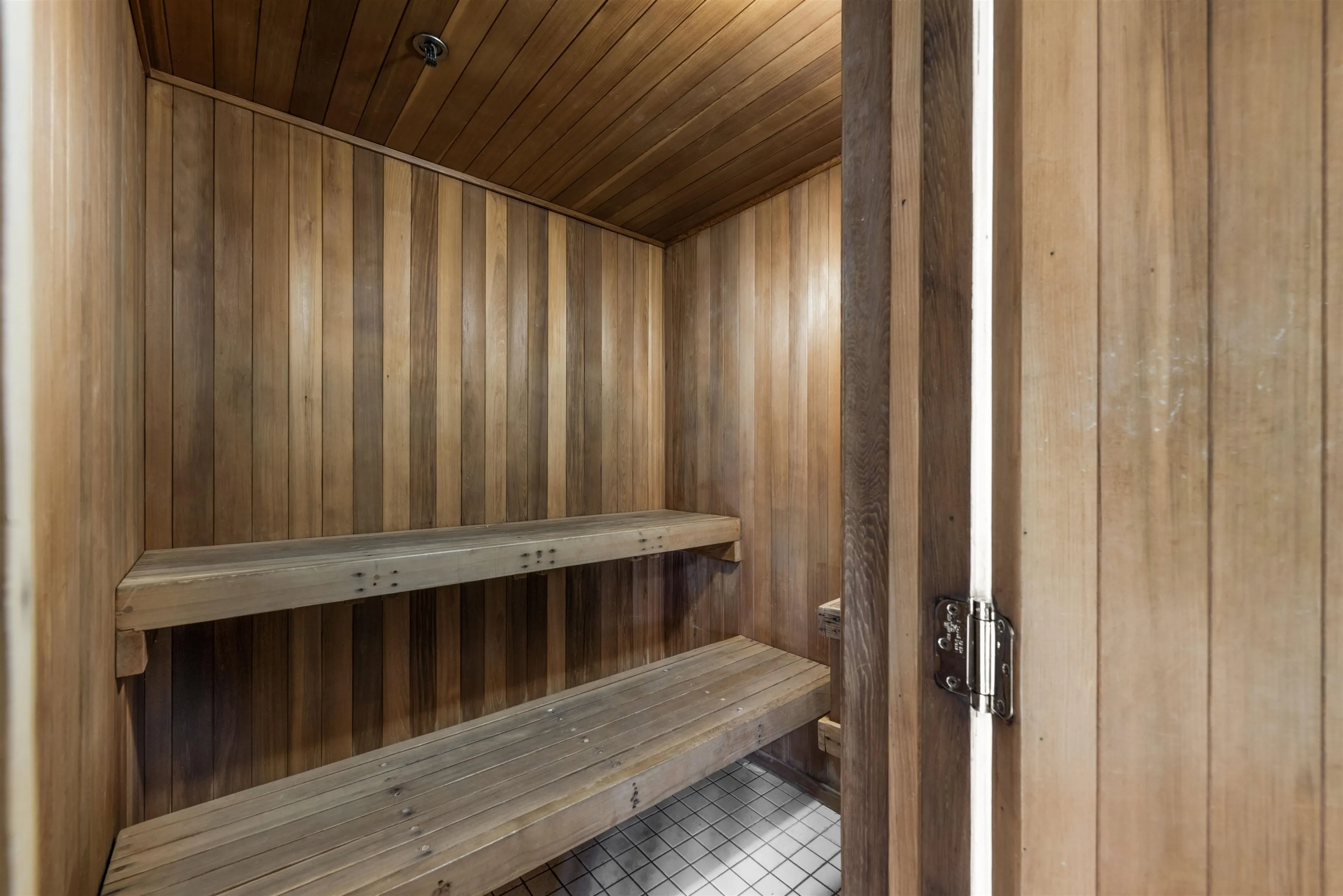 202 410 Carnarvon Street