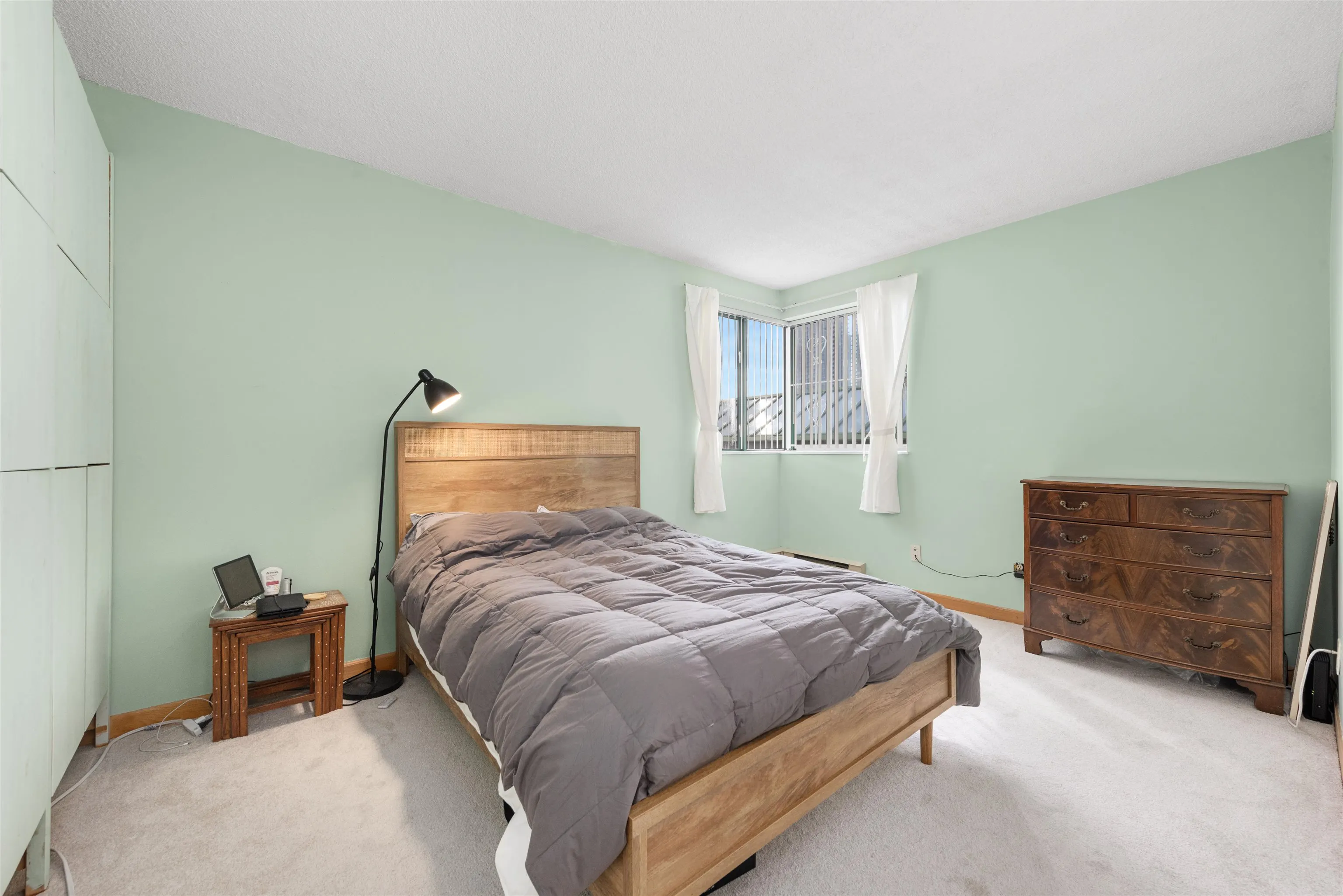 202 410 Carnarvon Street