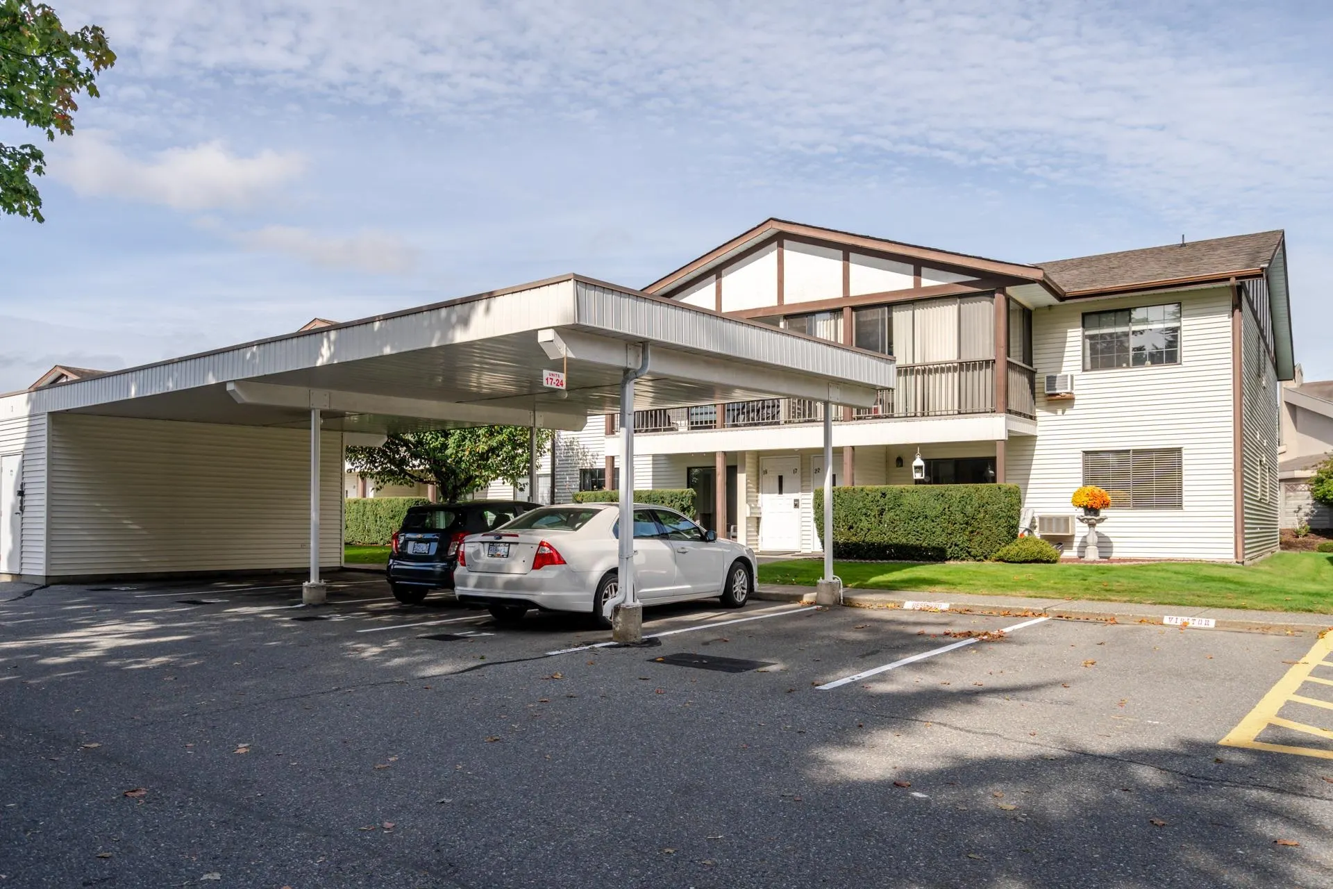 17 32718 Garibaldi Drive