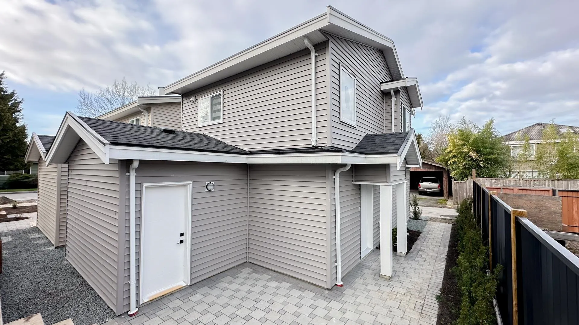 10655 No. 1 Road