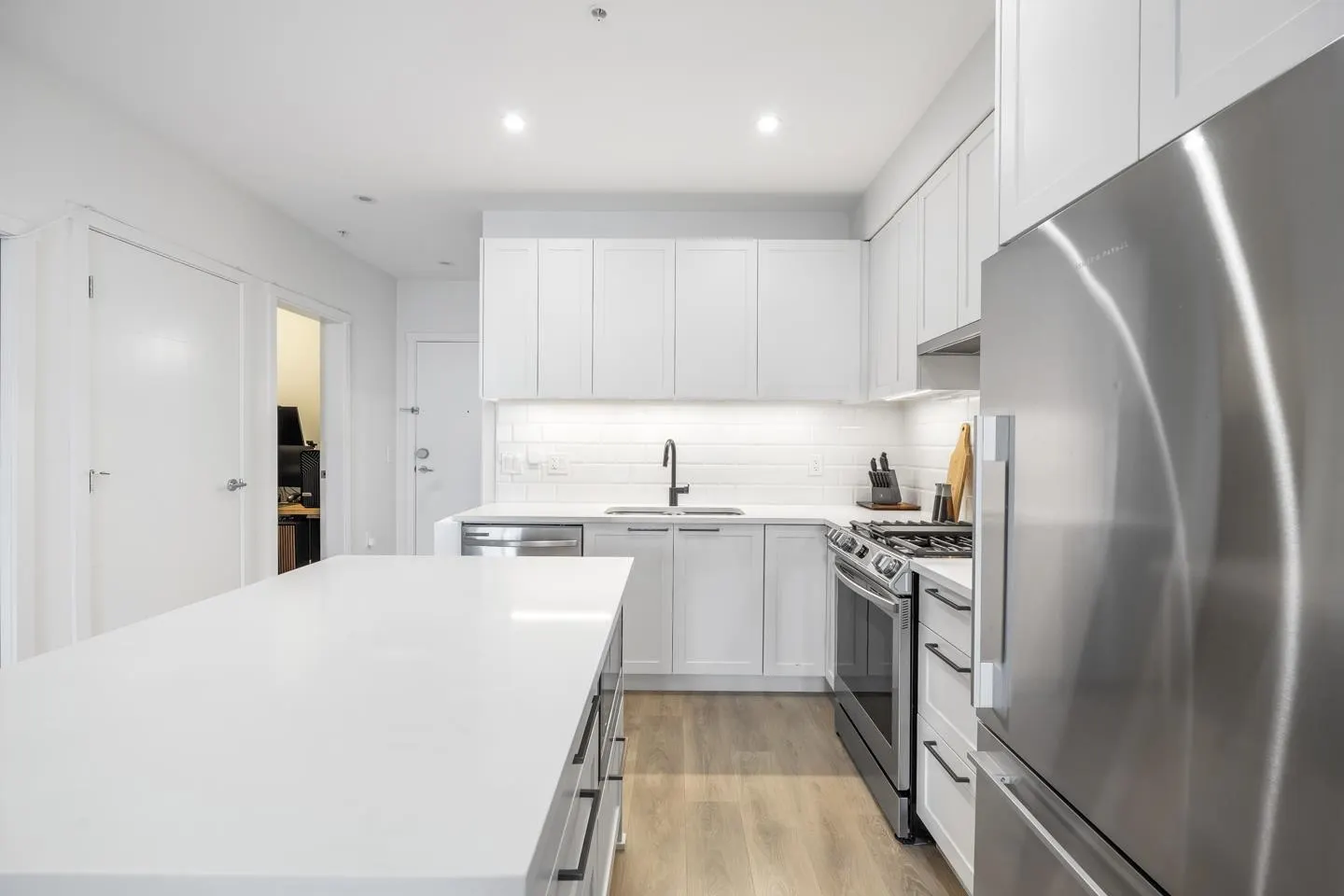 331 5415 Brydon Crescent