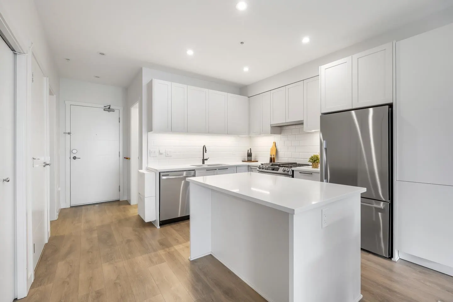 331 5415 Brydon Crescent