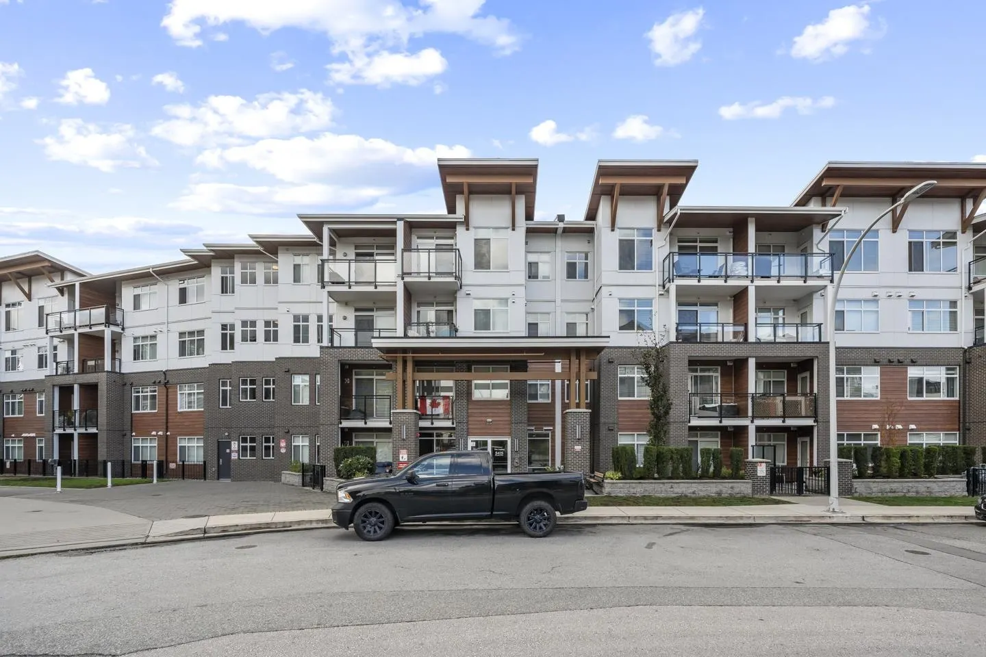 331 5415 Brydon Crescent