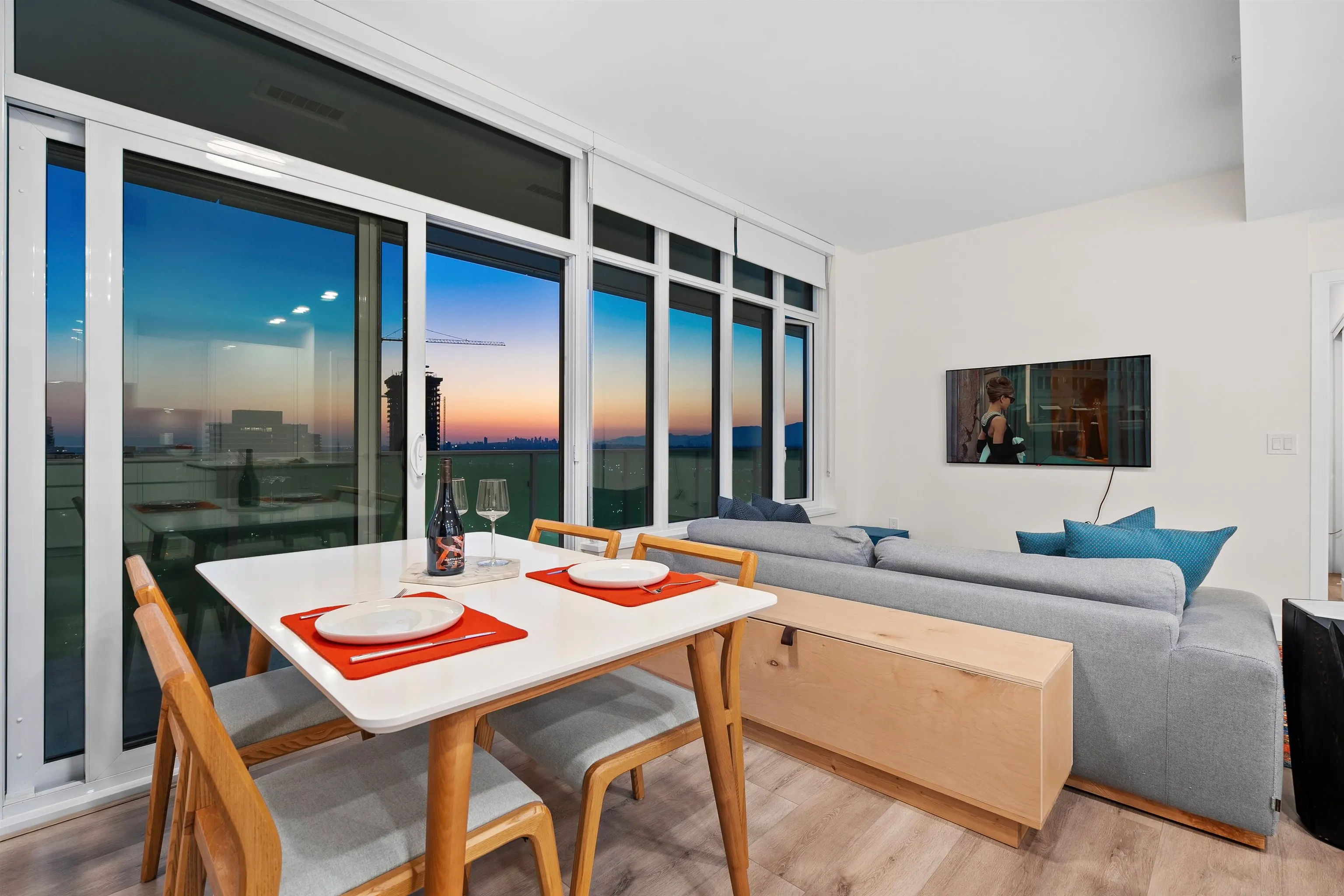 3102 10428 Whalley Boulevard