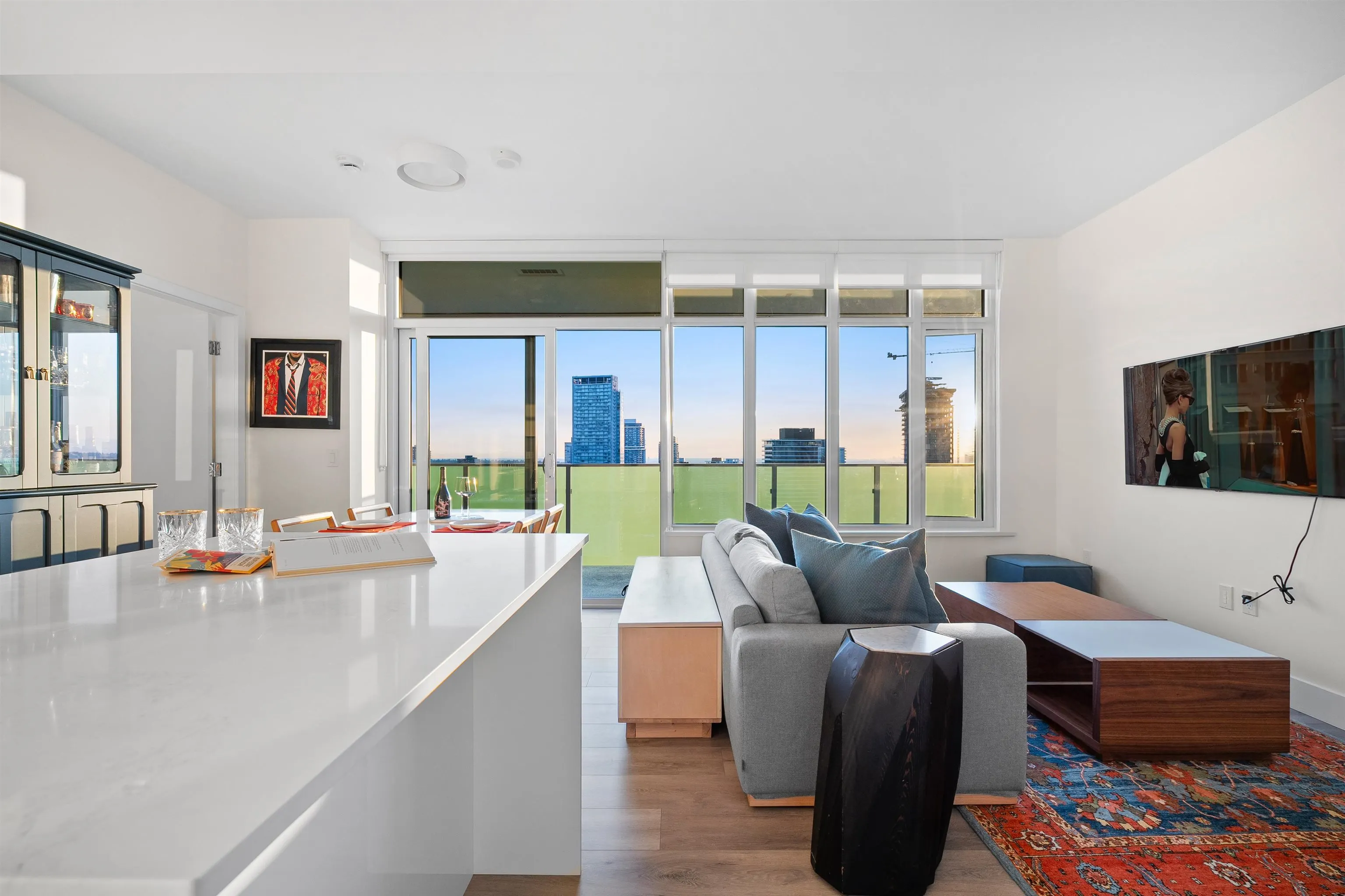 3102 10428 Whalley Boulevard