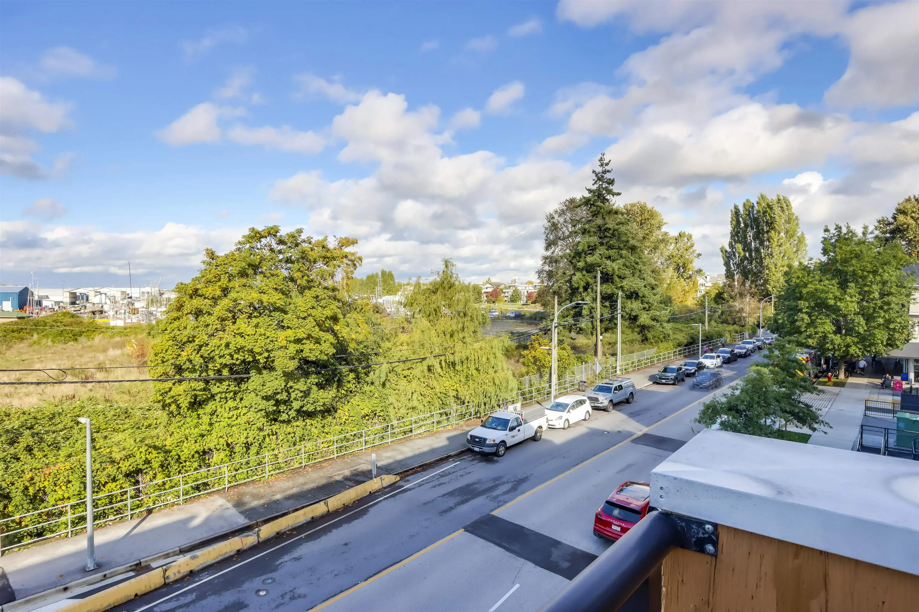 209 6077 London Road