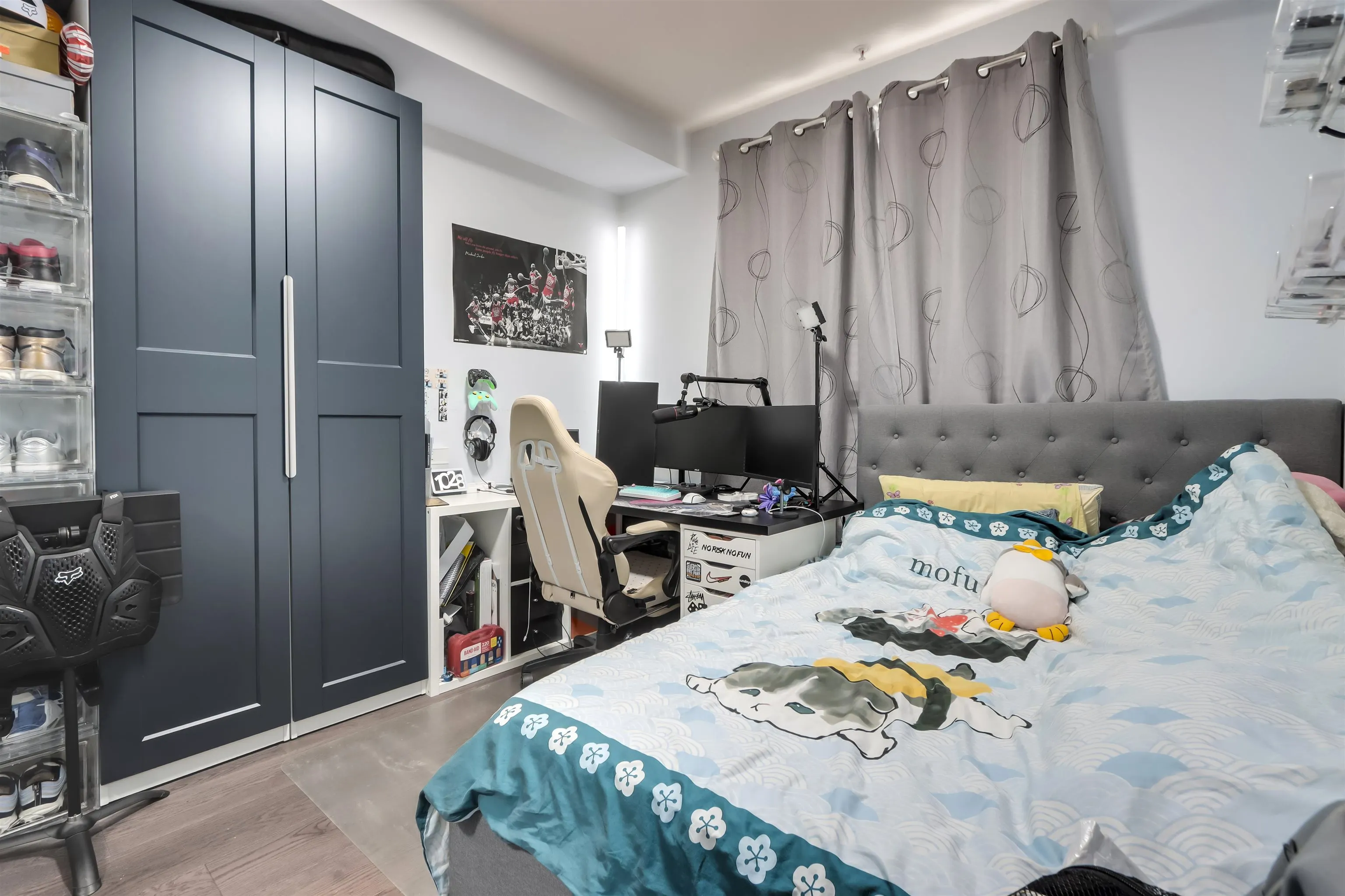 209 6077 London Road